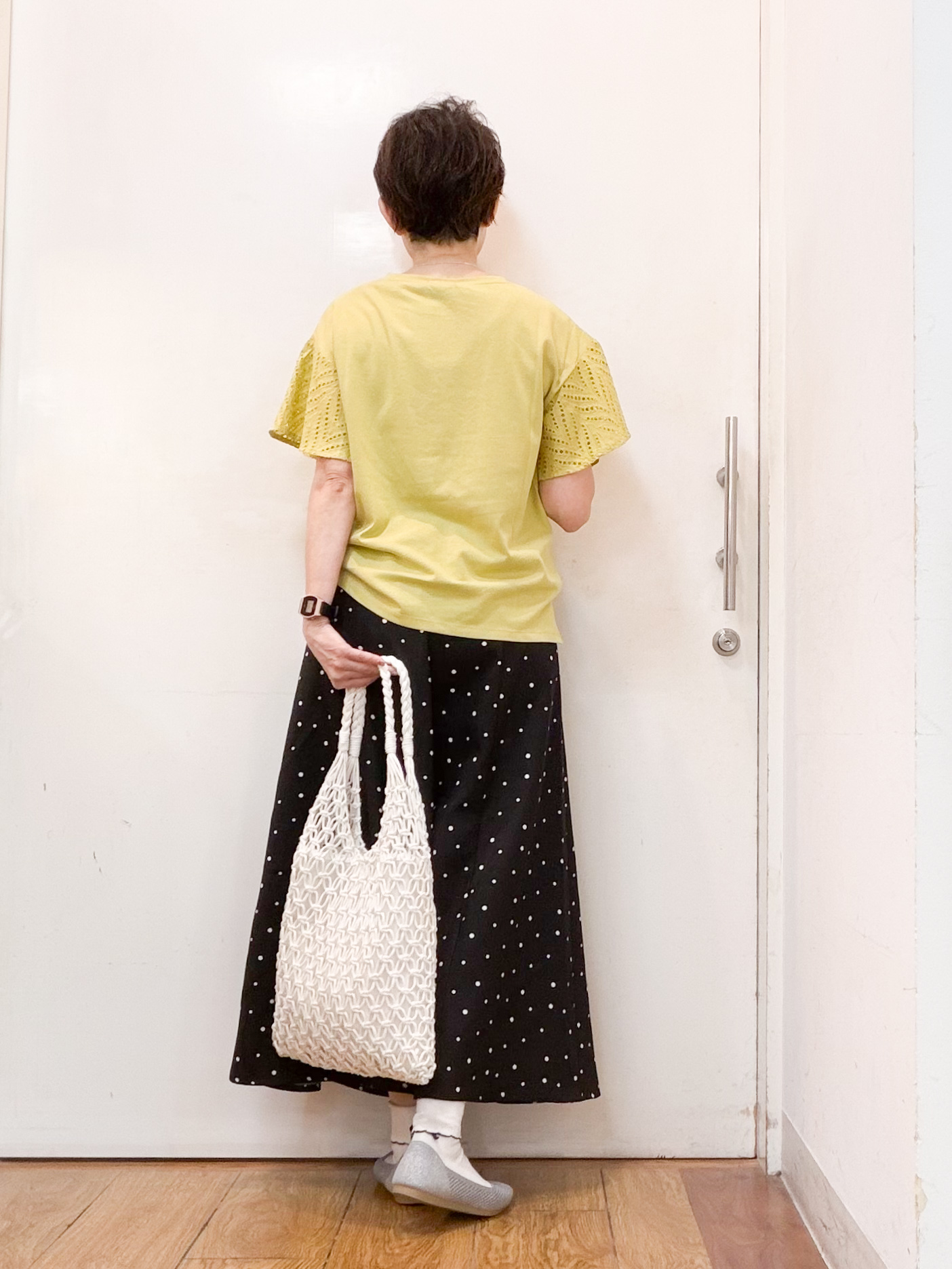 みぃさんの「SHOO･LA･RUE｜【S-LL/洗濯機可/体型カバー】汗じみが気になりにくい お袖レースフレアTシャツ」を使ったコーディネート