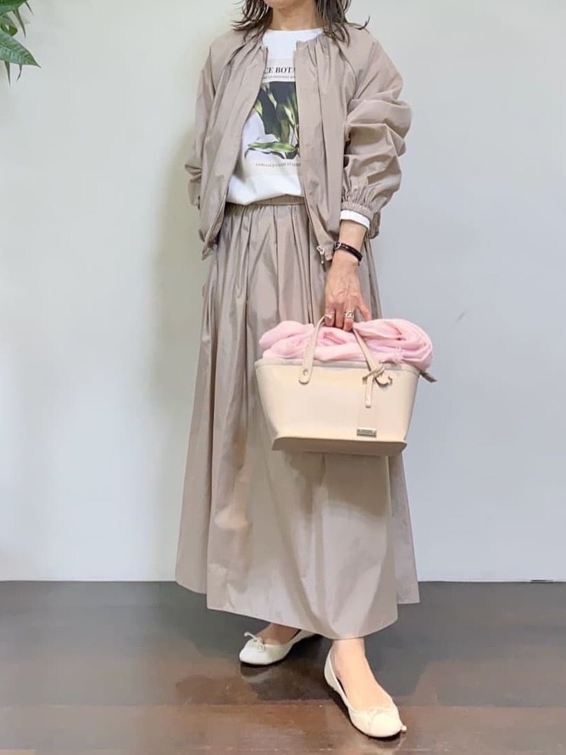 tomoさんの「UNTITLED｜◆【セットアップ可/はっ水】シャイニータイプライターブルゾン」を使ったコーディネート