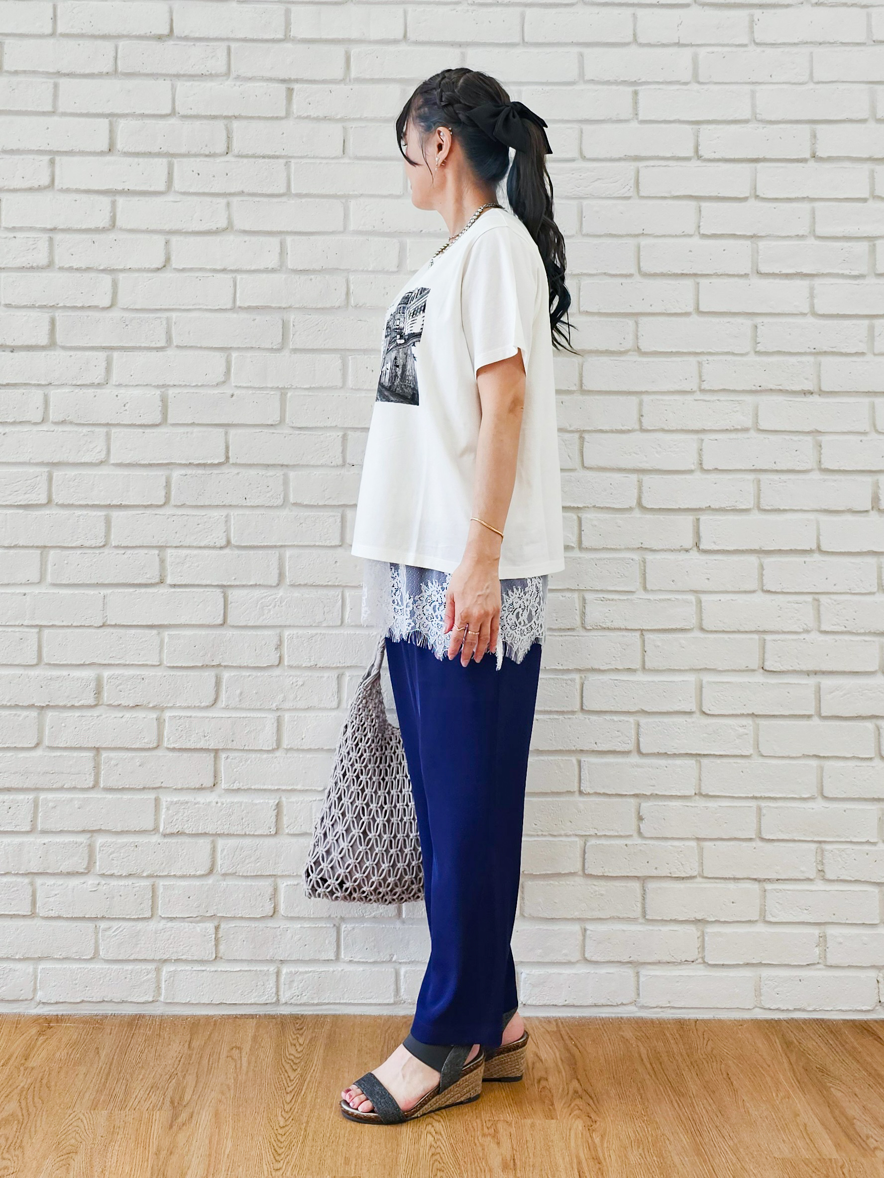 ゆゆさんの「SHOO･LA･RUE｜【S-LL/洗濯機可】大人のベーシックカラープリントTシャツ」を使ったコーディネート