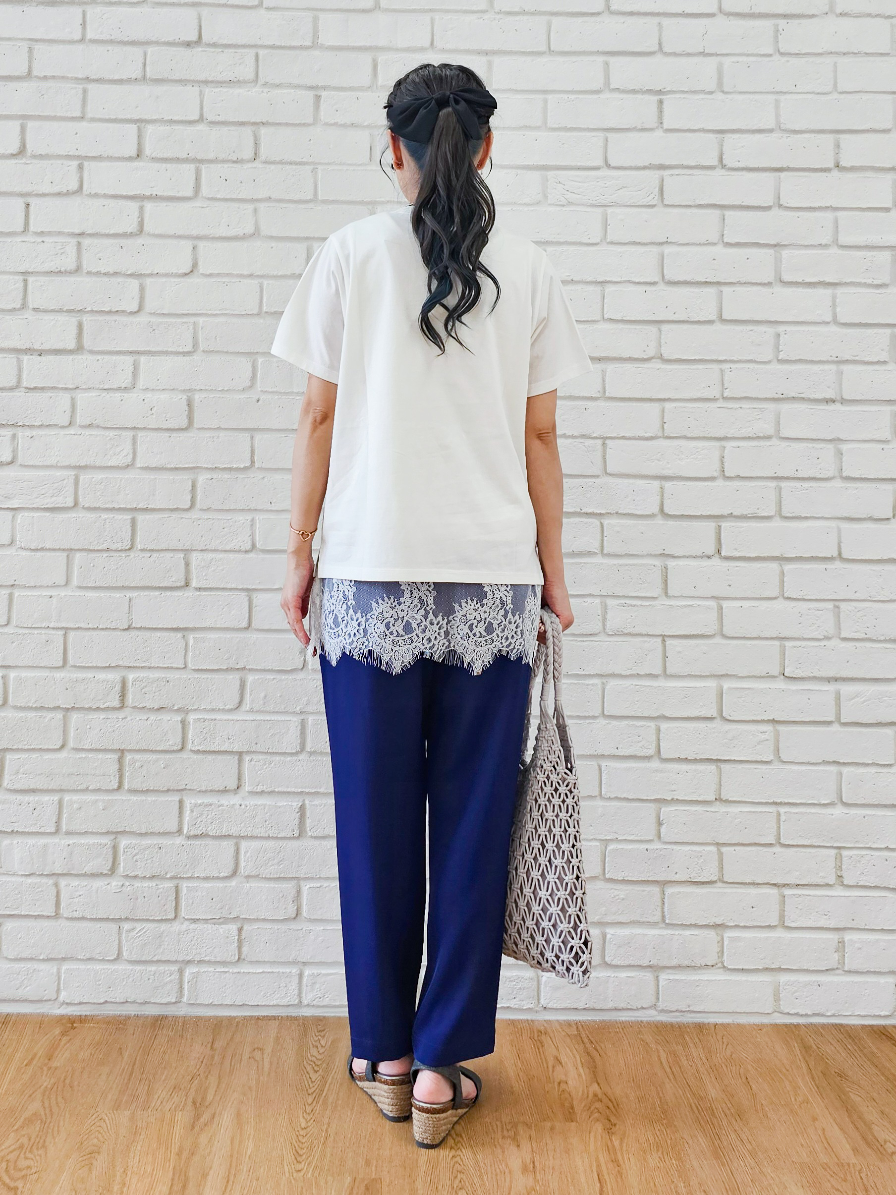 ゆゆさんの「SHOO･LA･RUE｜【S-LL/洗濯機可】大人のベーシックカラープリントTシャツ」を使ったコーディネート