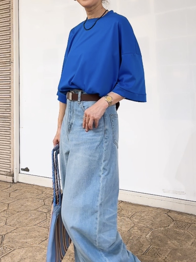 Yasucoさんの「Dessin｜【体型カバー】美光沢カットソーボクシーシルエット」を使ったコーディネート