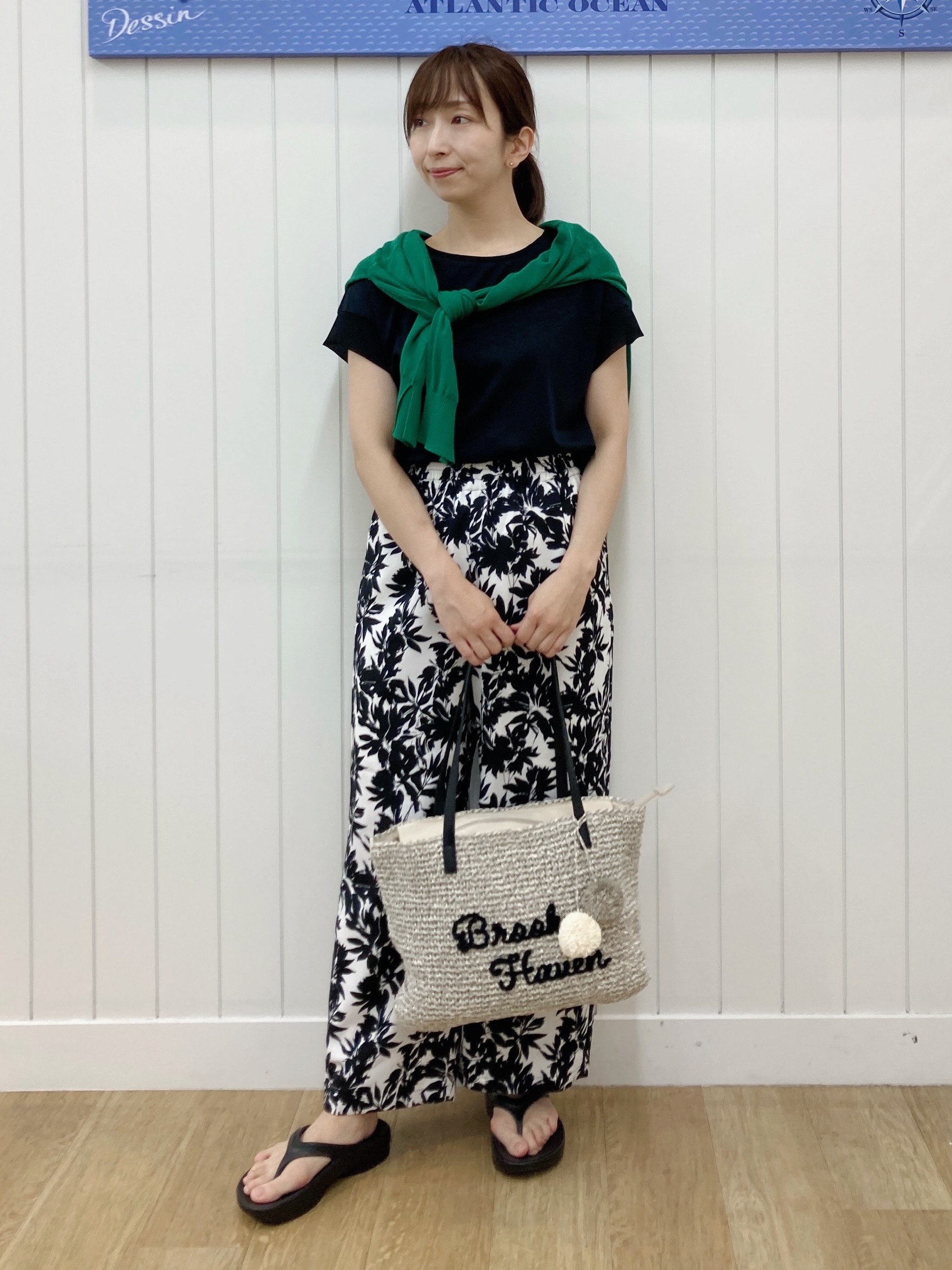 yoshiさんの「Dessin｜【UVカット/接触冷感】美光沢カットソー」を使ったコーディネート