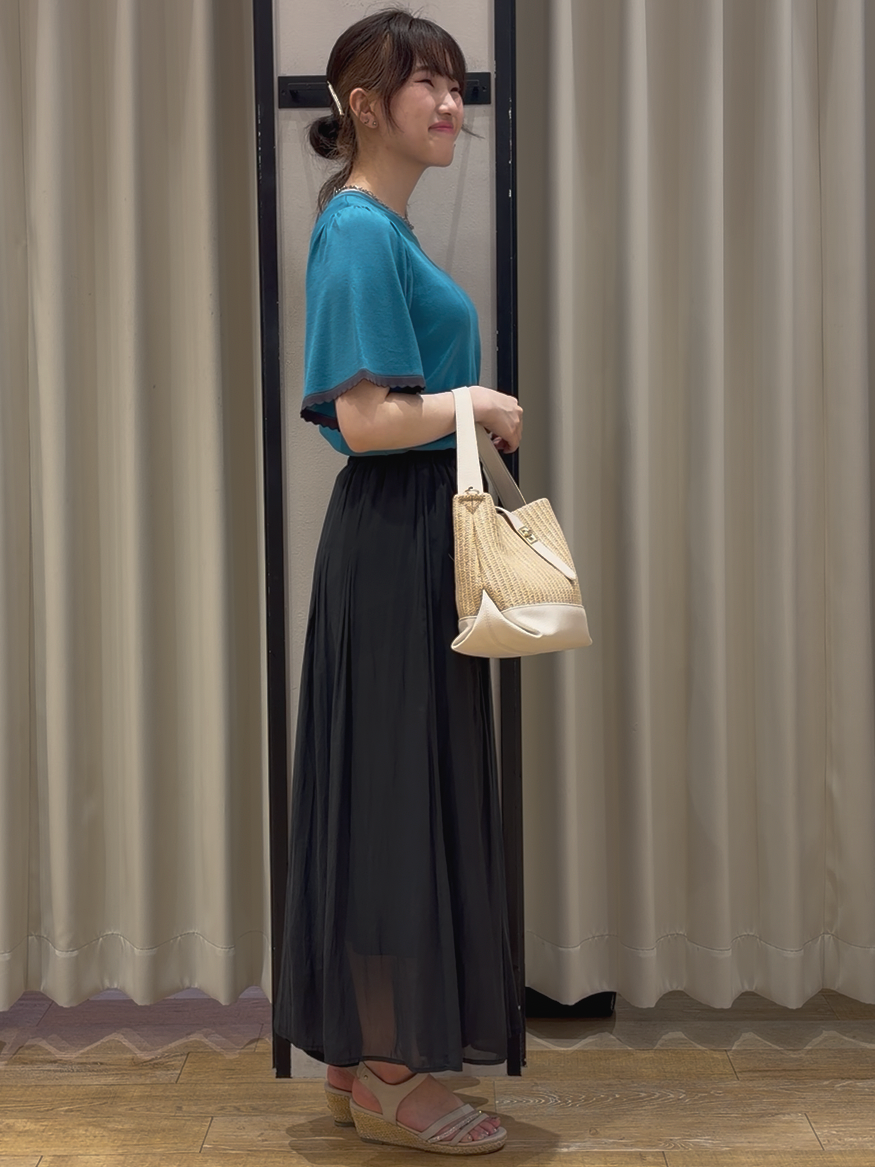 RUKAさんの「grove｜高評価！【シリーズ累計36万枚！名品ニット】やわらかドライタッチ スカラップスリーブニット」を使ったコーディネート