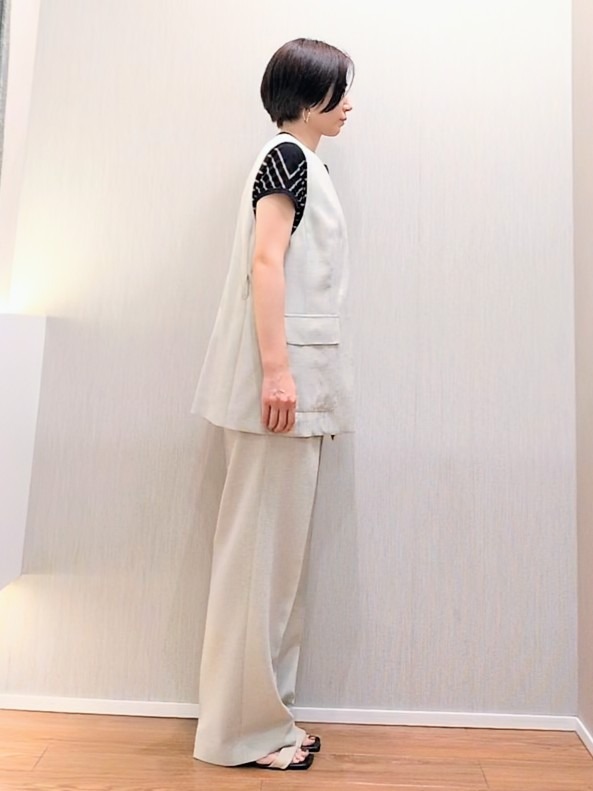 ミズタさんの「UNTITLED｜【セットアップ可/UV/接触冷感】スラブキーネックジレ」を使ったコーディネート