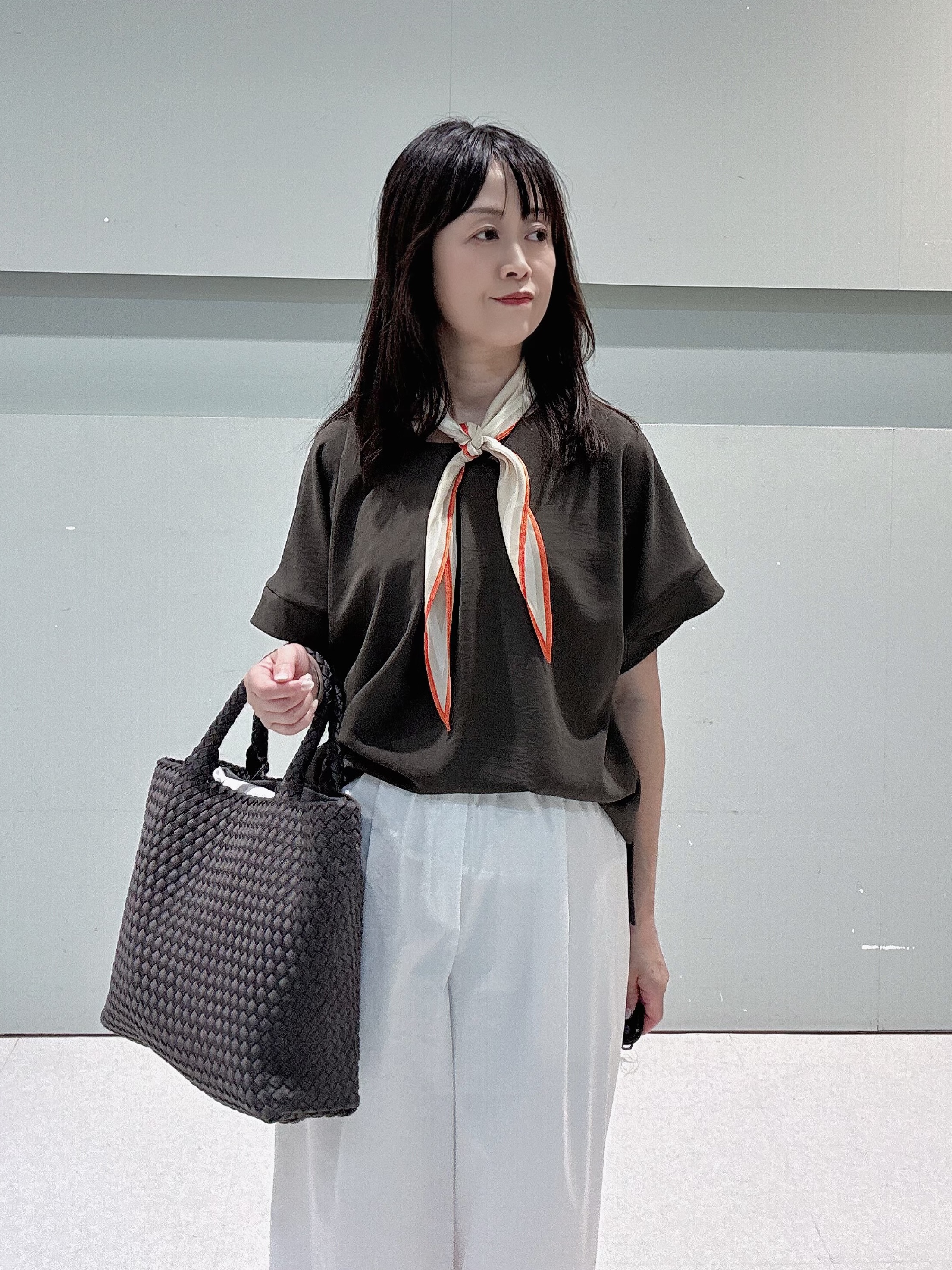 makiさんの「UNTITLED｜【セットアップ可/UVカット/前後2WAY】リラクシーフレンチスリーブブラウス」を使ったコーディネート