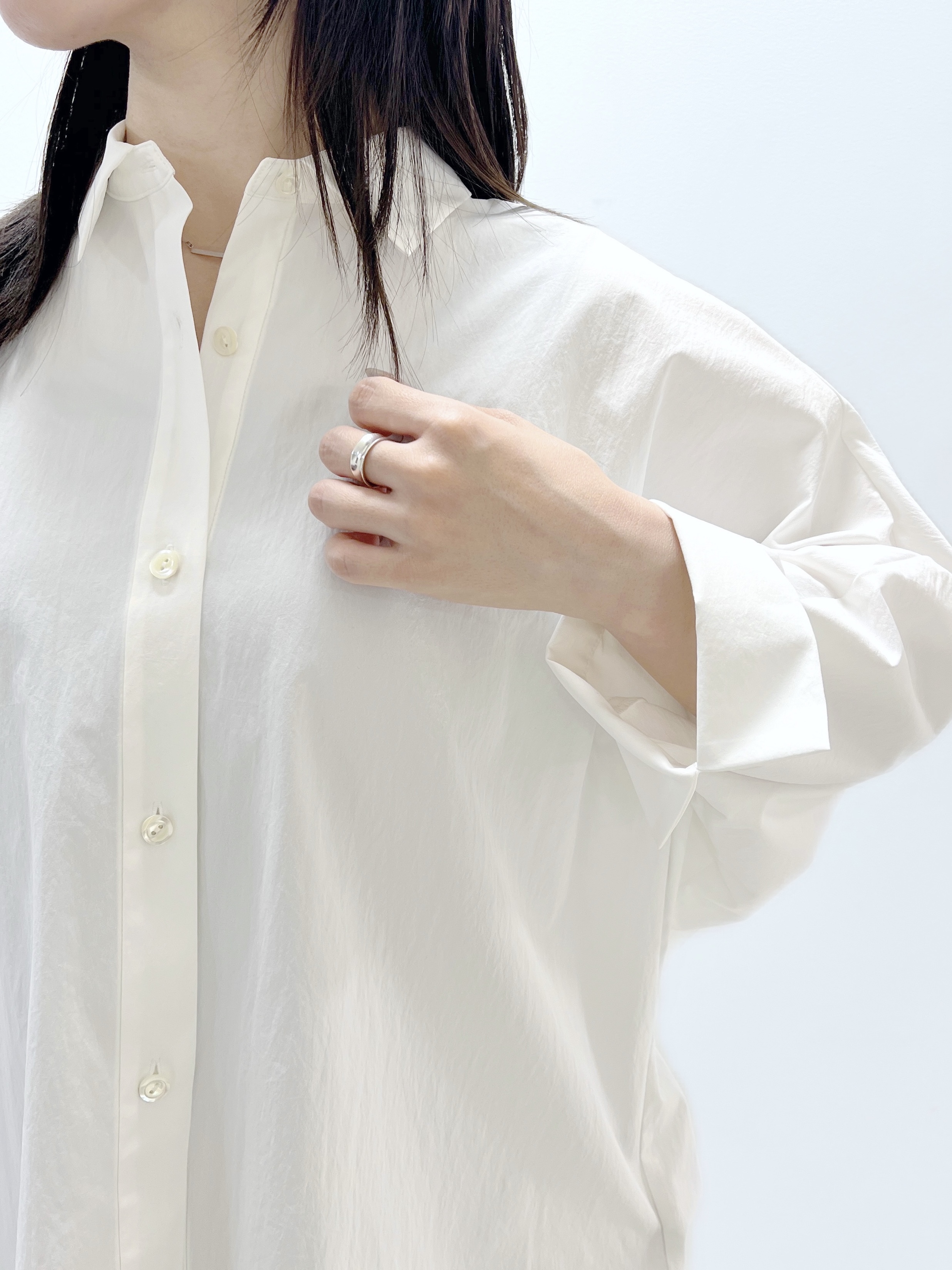 Ukiさんの「UNTITLED｜【接触冷感/吸水速乾/UVカット】ドルマンスリーブシャツ」を使ったコーディネート