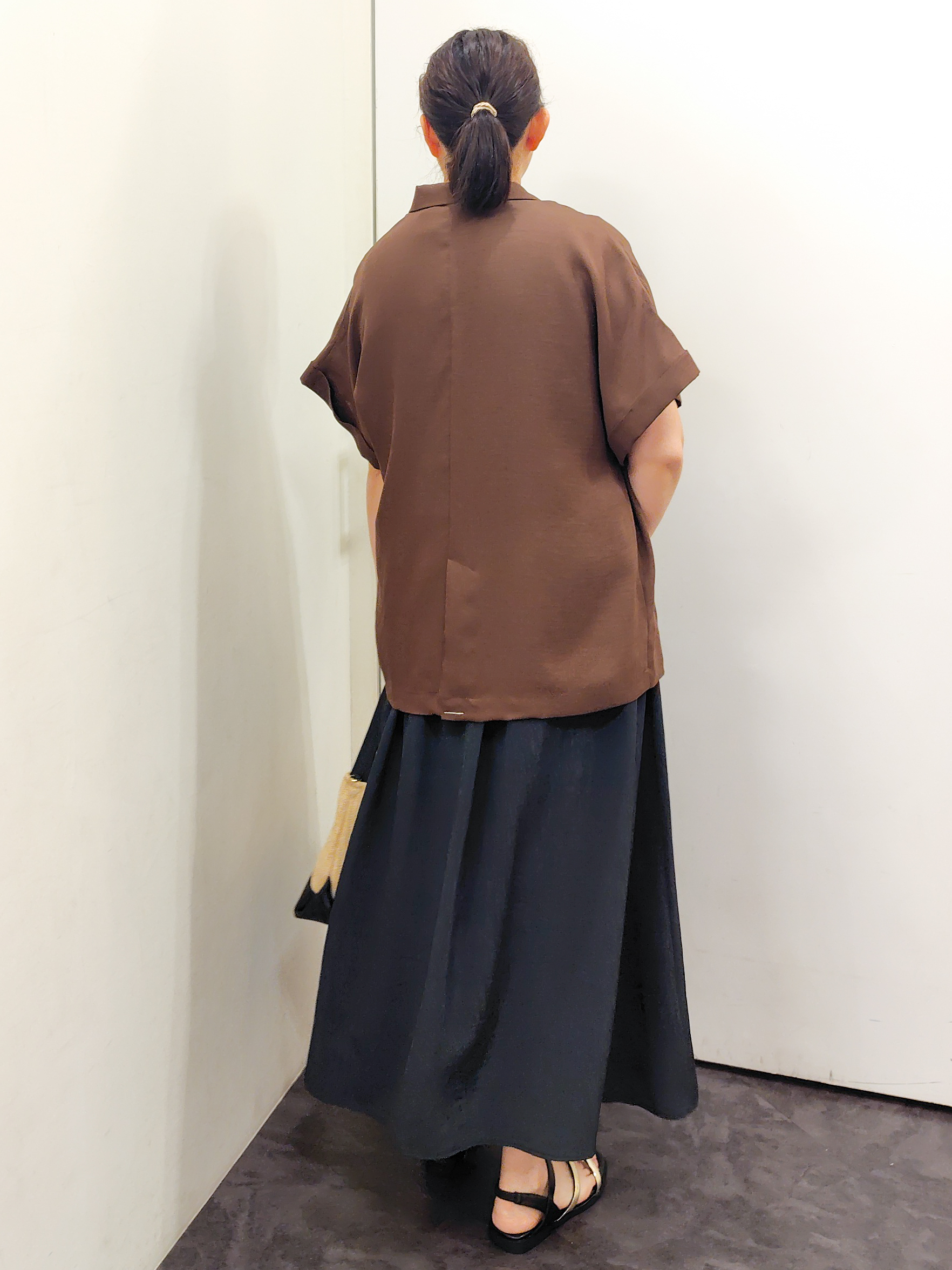 こんちゃんさんの「grove｜【洗濯機OK/SETUP可】シワになりにくいハーフスリーブジャケット」を使ったコーディネート