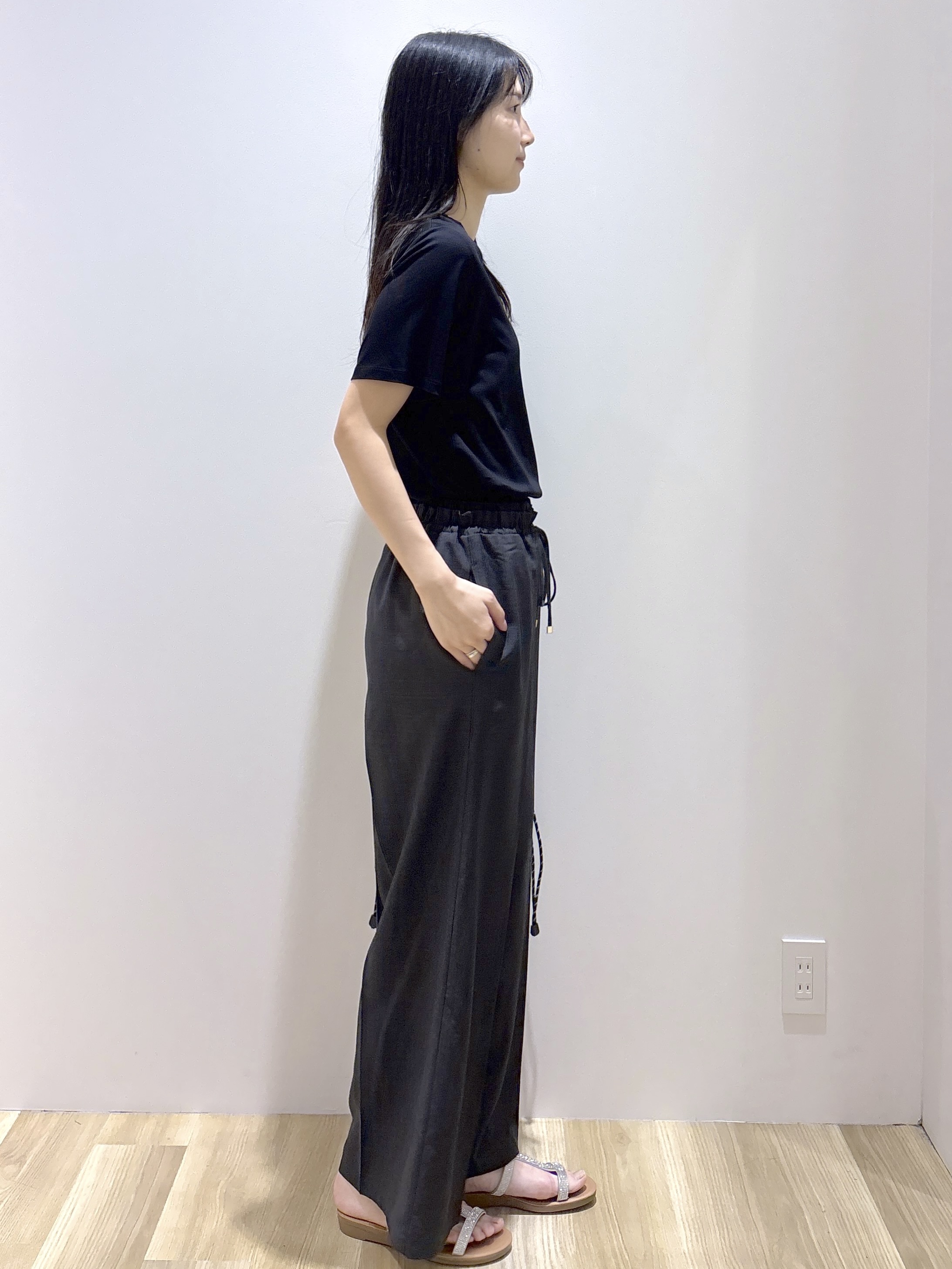 sachikoさんの「OPAQUE.CLIP｜ベーシックTシャツ／オーガニックコットン混【洗濯機OK】」を使ったコーディネート