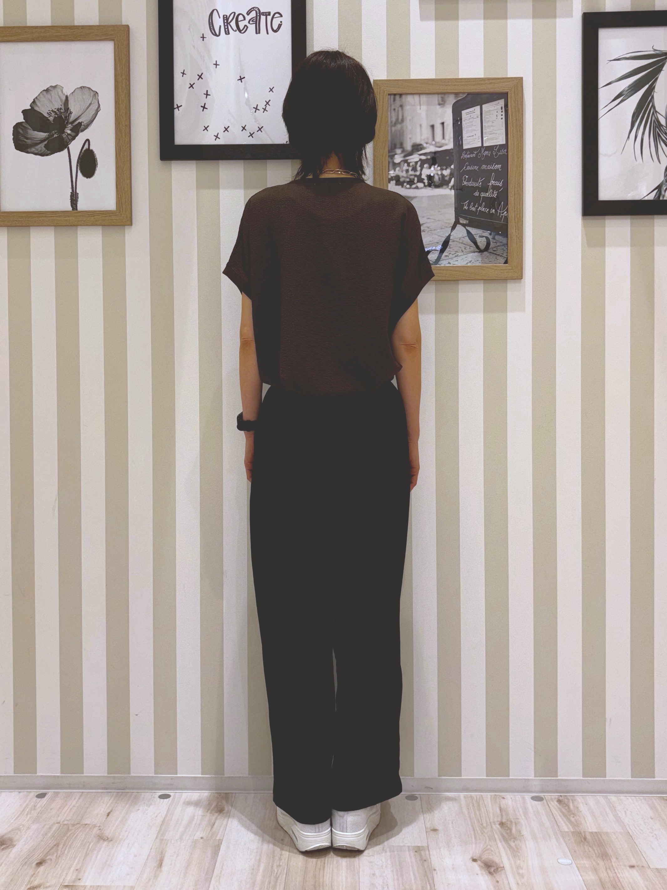 たまごがにさんの「SHOO･LA･RUE｜【洗濯機可】ぽこぽこさらさら アソートTシャツ」を使ったコーディネート