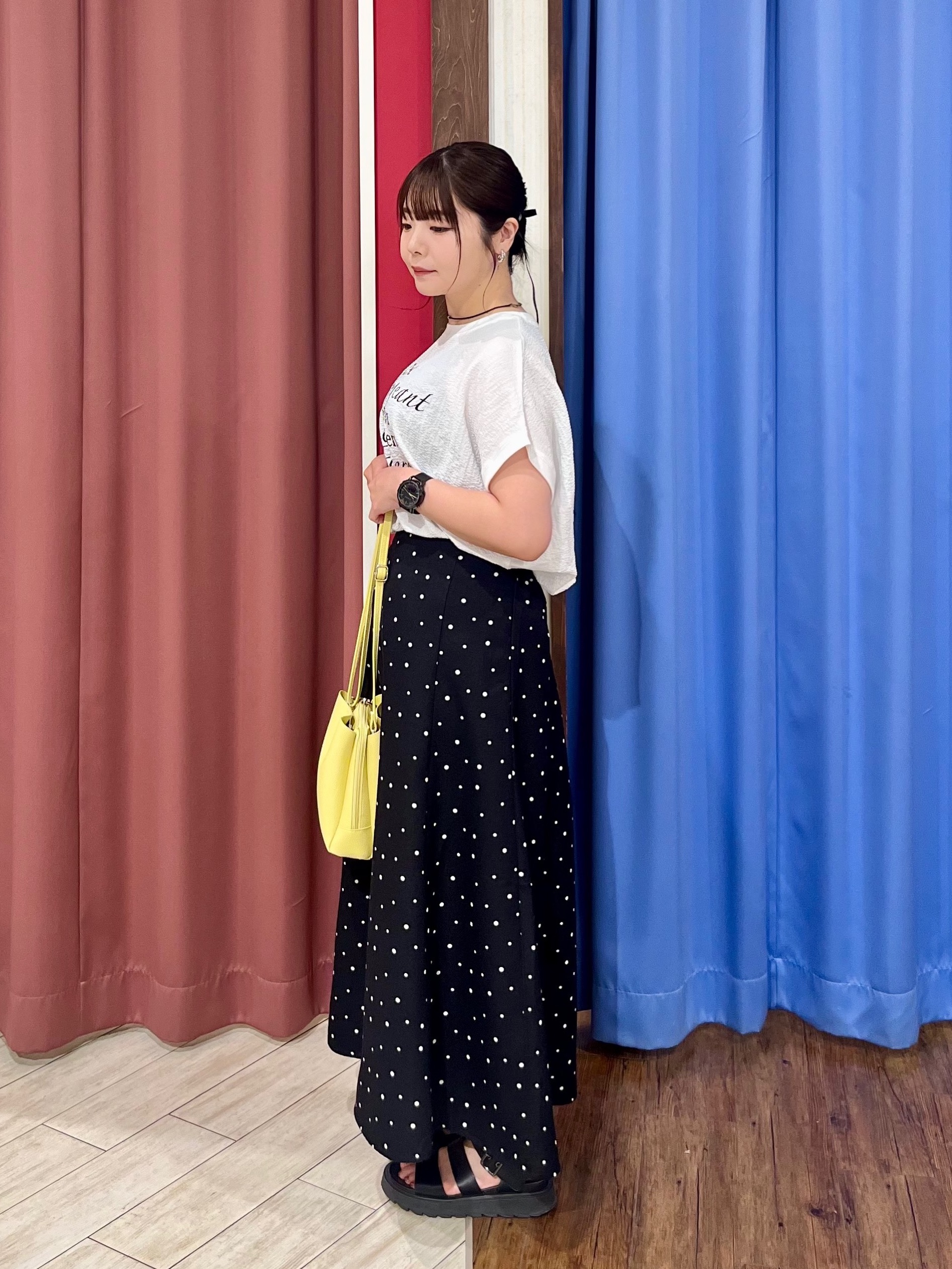 ｙｒｋさんの「SHOO･LA･RUE｜【洗濯機可】ぽこぽこさらさら アソートTシャツ」を使ったコーディネート