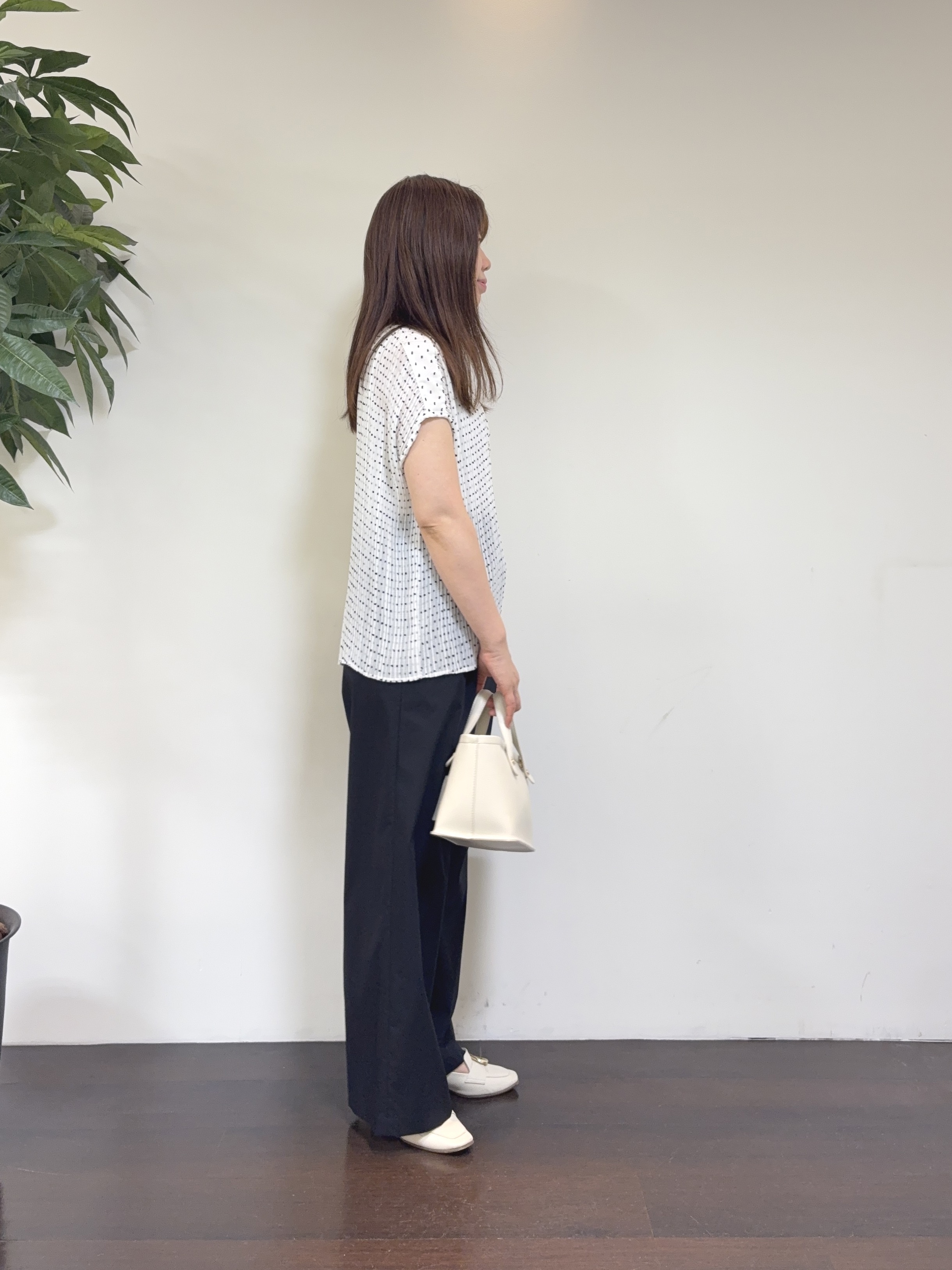 CHISATOさんの「UNTITLED｜【1枚で着映える】ドットジャガードブラウス」を使ったコーディネート