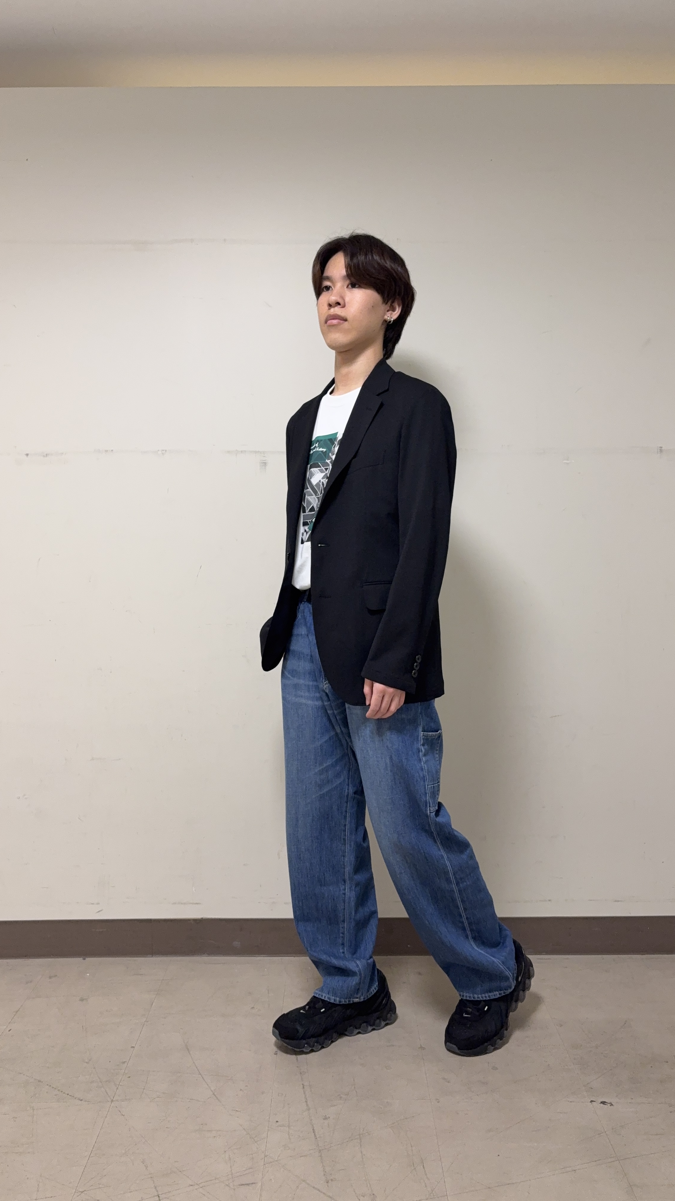 藤井 皇良さんの「TAKEO KIKUCHI｜【Begin5月号掲載/通気性】トリコットサッカー ジャケット」を使ったコーディネート