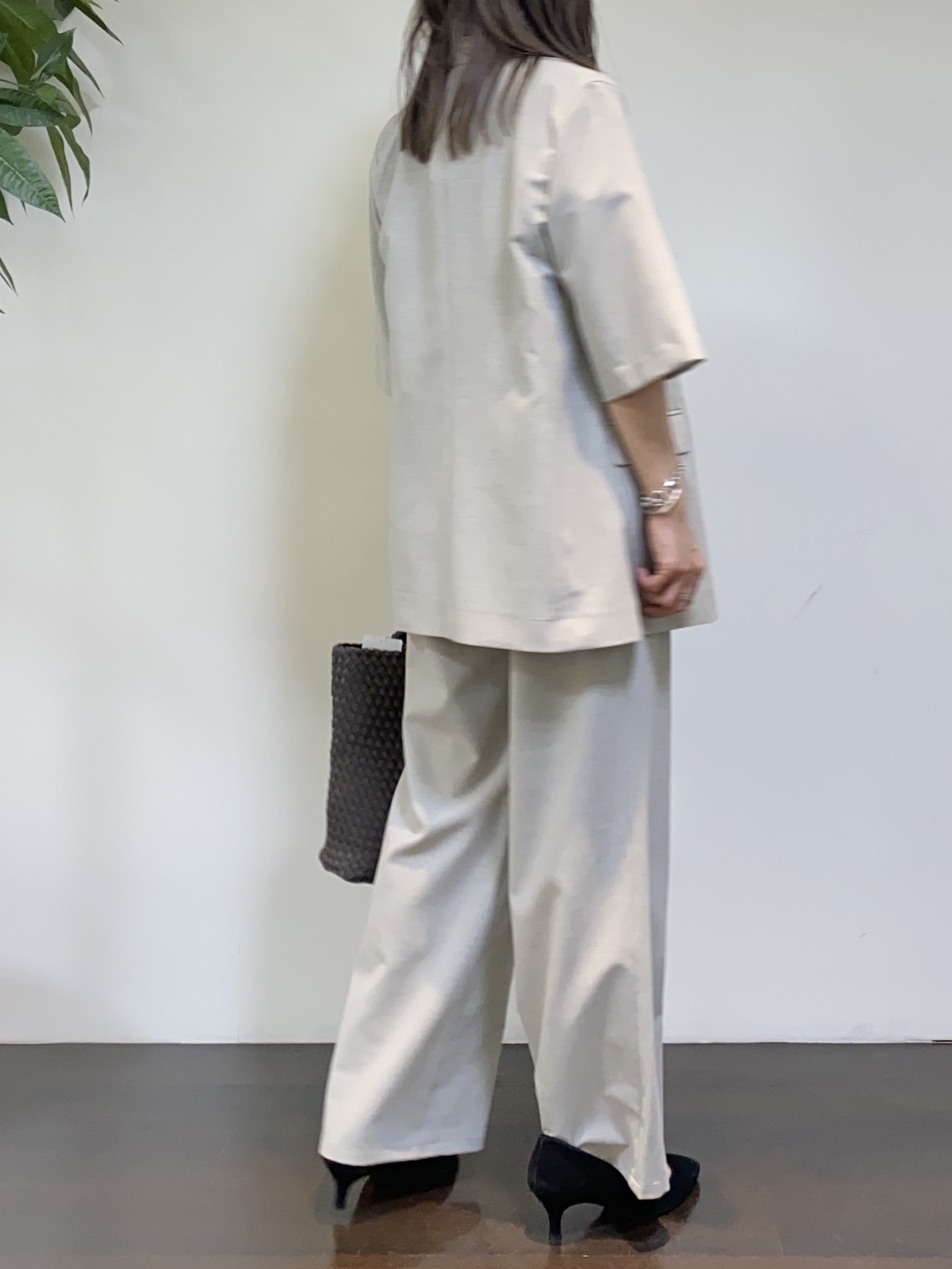 tomoさんの「UNTITLED｜【シワになりにくい/セットアップ可/接触冷感】ハーフスリーブジャケット」を使ったコーディネート