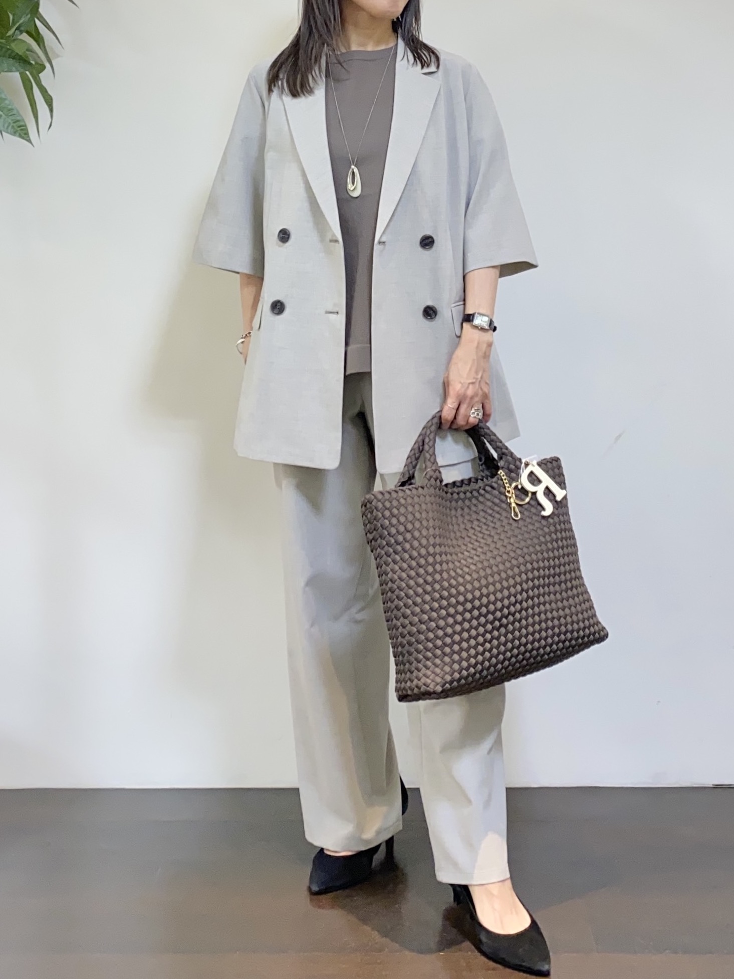 tomoさんの「UNTITLED｜【シワになりにくい/セットアップ可/接触冷感】ハーフスリーブジャケット」を使ったコーディネート