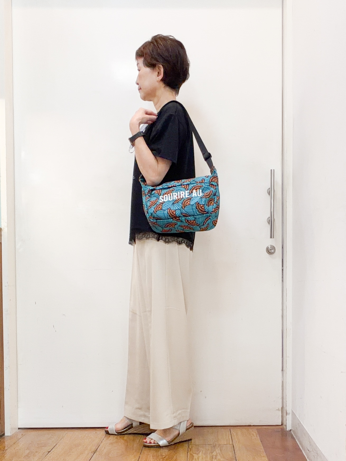 みぃさんの「SHOO･LA･RUE｜【UV/S-LL/洗濯機可】真夏に着たい裾レースが女性らしさをプラスする プリントアソートTシャツ」を使ったコーディネート