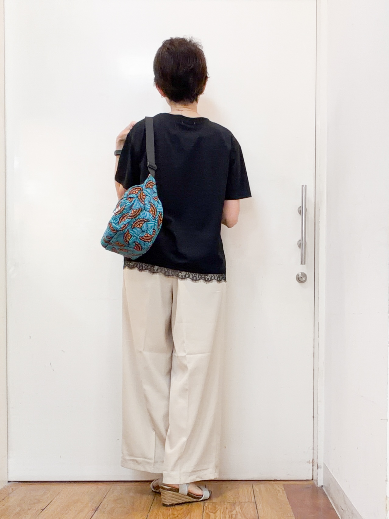 みぃさんの「SHOO･LA･RUE｜【UV/S-LL/洗濯機可】真夏に着たい裾レースが女性らしさをプラスする プリントアソートTシャツ」を使ったコーディネート