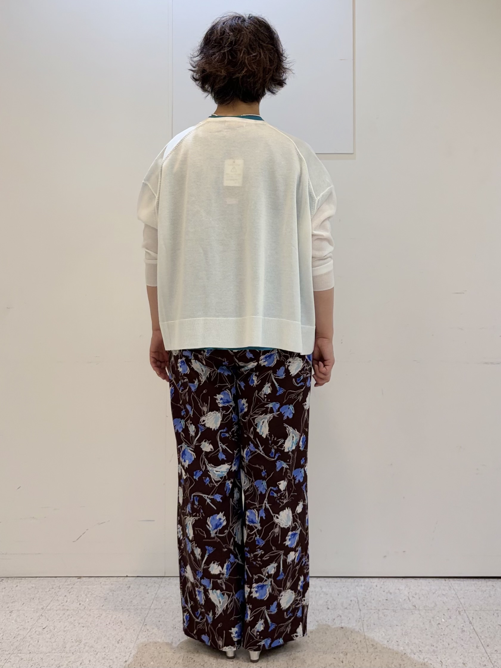 ヤスコさんの「Reflect｜【冷房対策に◎】すっきり見え着流しカーディガン」を使ったコーディネート