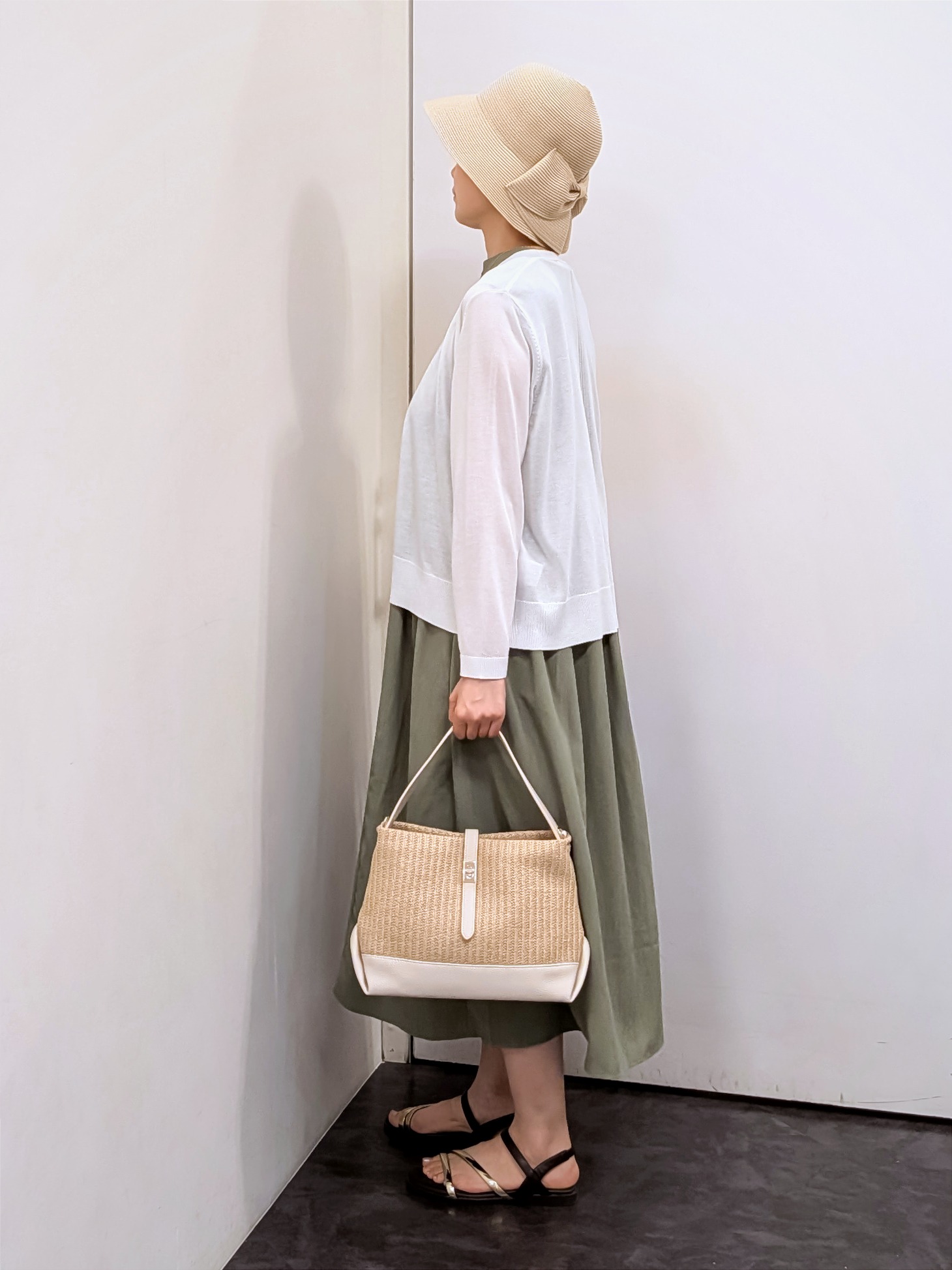 やまちゃんさんの「grove｜高評価！【UVカット】ベーシックショートカーディガン」を使ったコーディネート