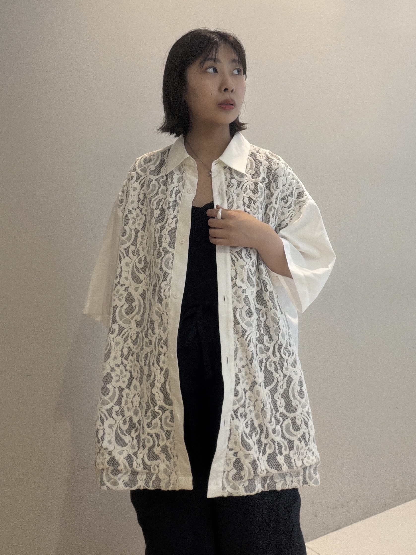 abeさんの「tk.TAKEO KIKUCHI｜【昨年売上1500枚超え！】ボタニカルレースシャツ/フラワーデザイン/レース/大人気/モード/キレイ」を使ったコーディネート