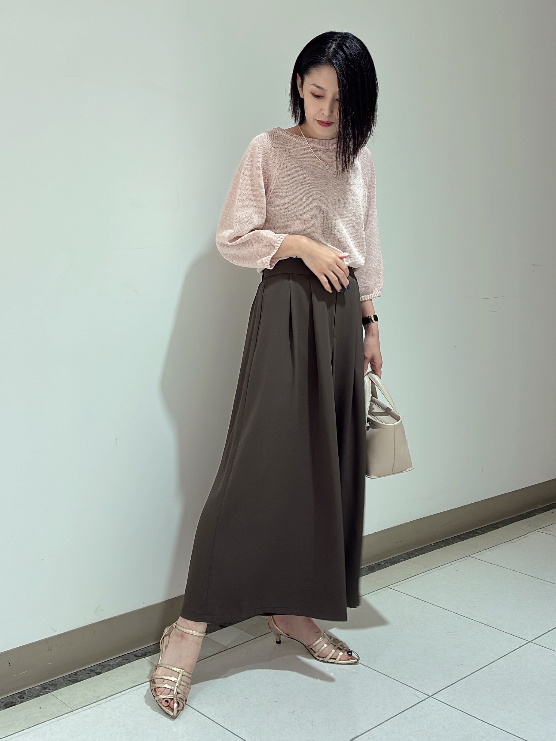 環さんの「UNTITLED｜【洗える/ゆったり】クルーネックドライニット」を使ったコーディネート