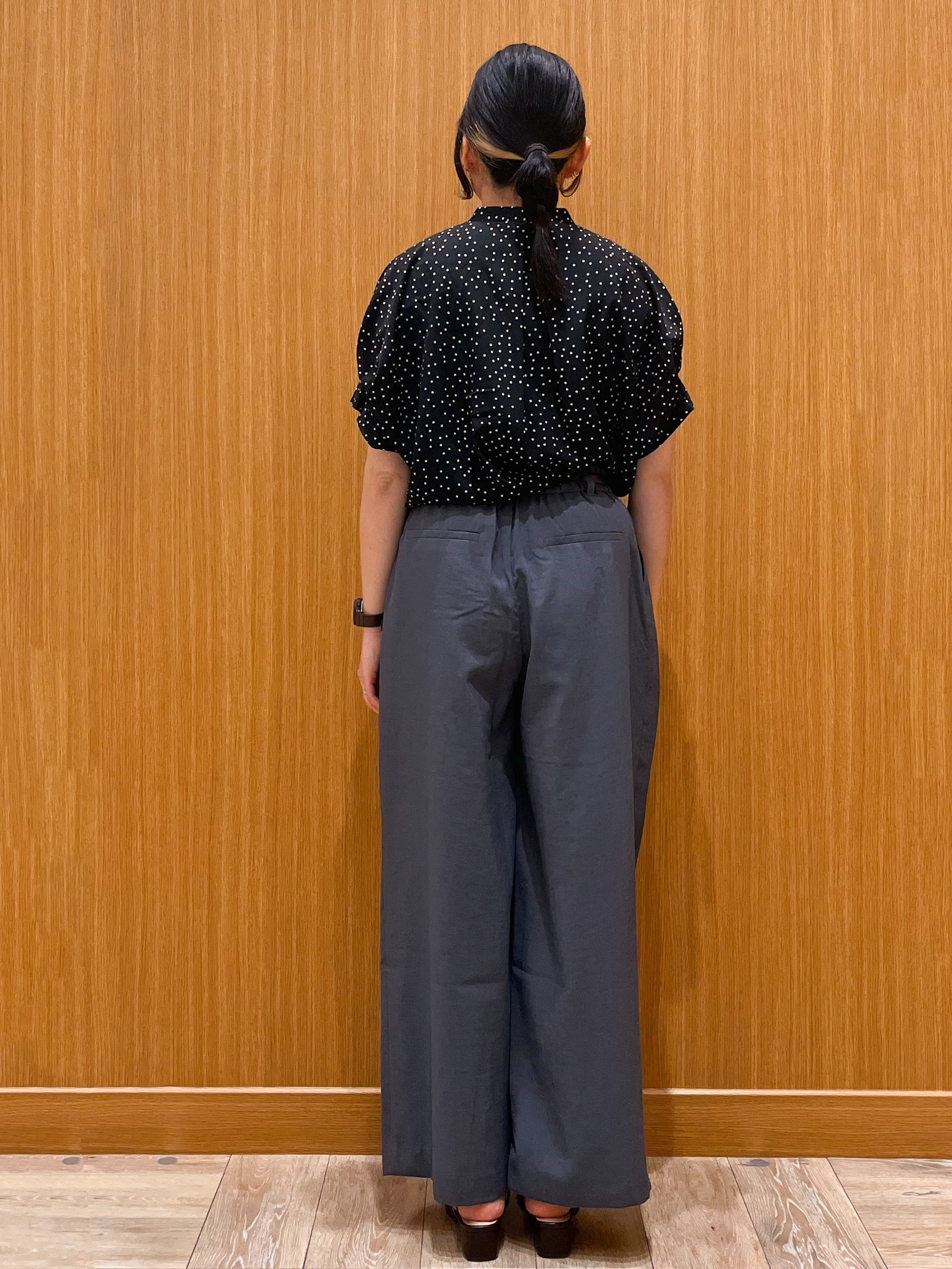 aさんの「OPAQUE.CLIP｜タックスリーブ プリントブラウス《イージーアイロン／洗濯機OK》」を使ったコーディネート