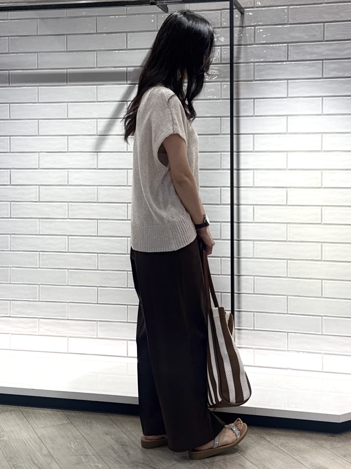 yuicciさんの「OPAQUE.CLIP｜ラメメッシュ フレンチスリーブニット【洗濯機OK】」を使ったコーディネート