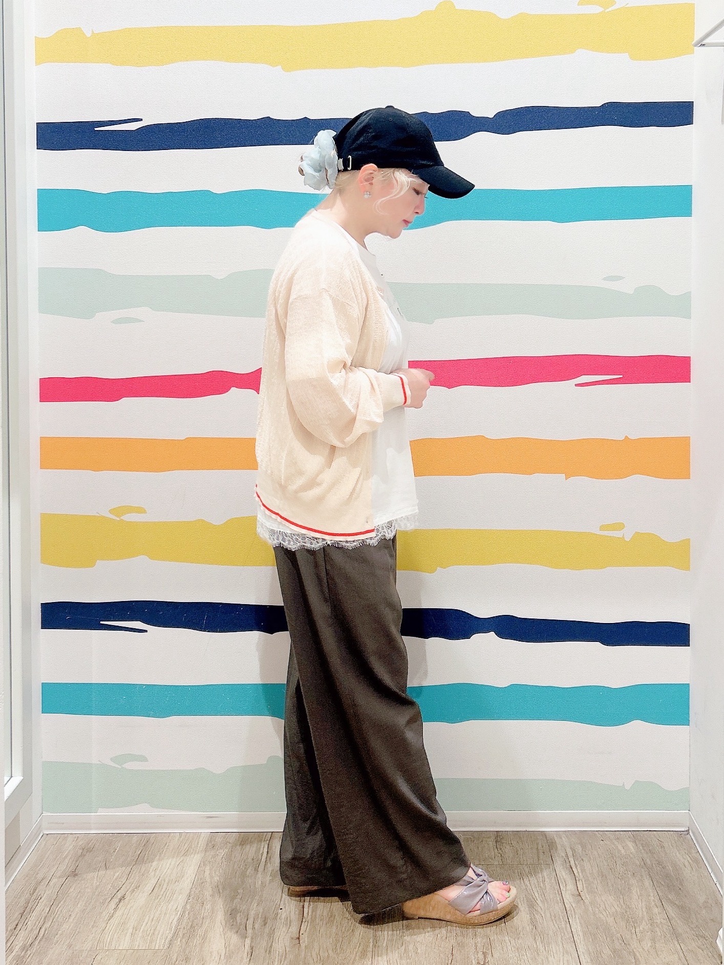 Peeさんの「SHOO･LA･RUE｜【S-LL/洗濯機可】さらっとタッチ ほんのりシアーカーディガン」を使ったコーディネート