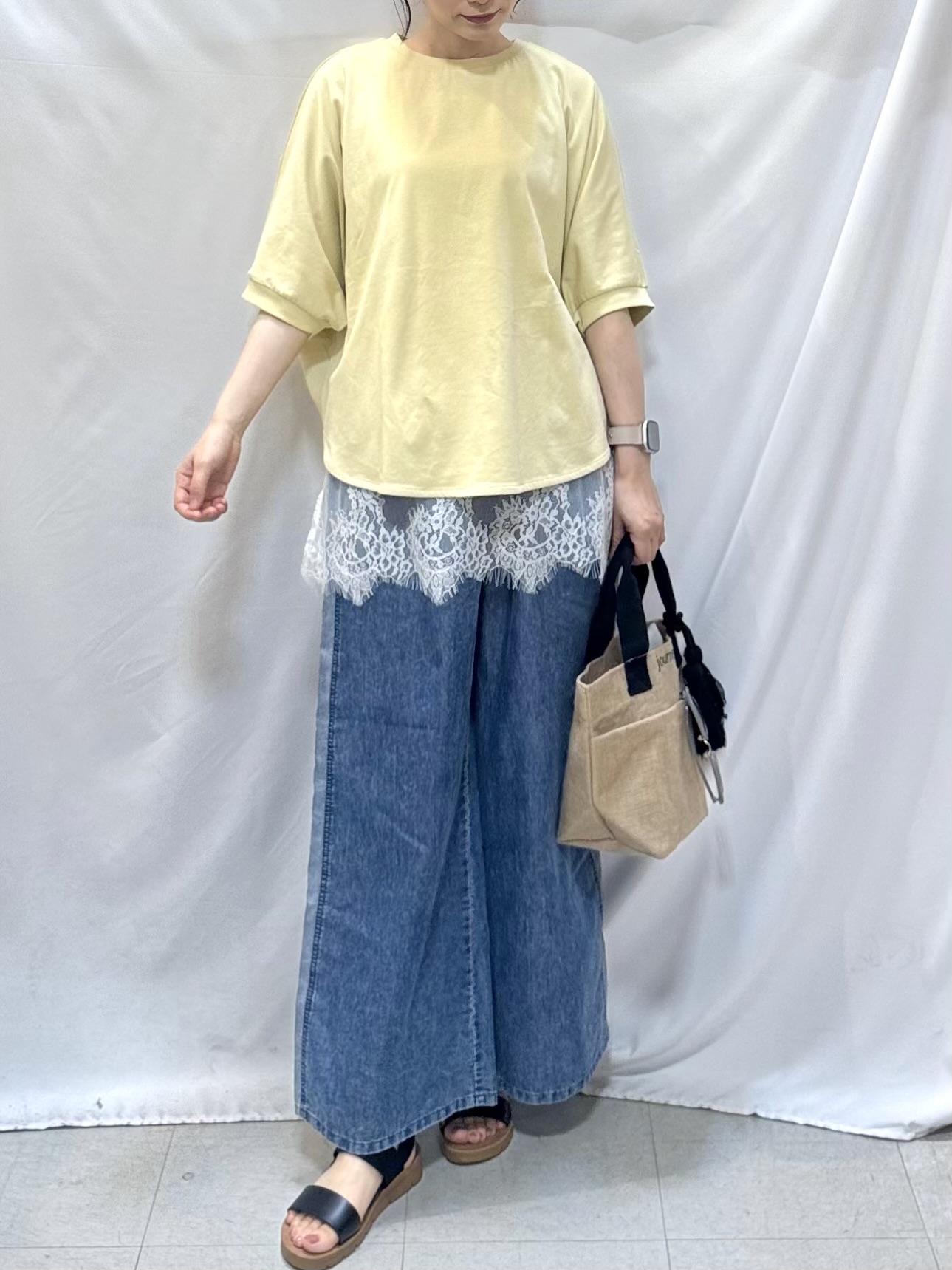 𝐇𝐢𝐫𝐨𝐦𝐢さんの「SHOO･LA･RUE｜【体型カバー/洗濯機可】二の腕隠れる 前後切替ドルマンTシャツ」を使ったコーディネート