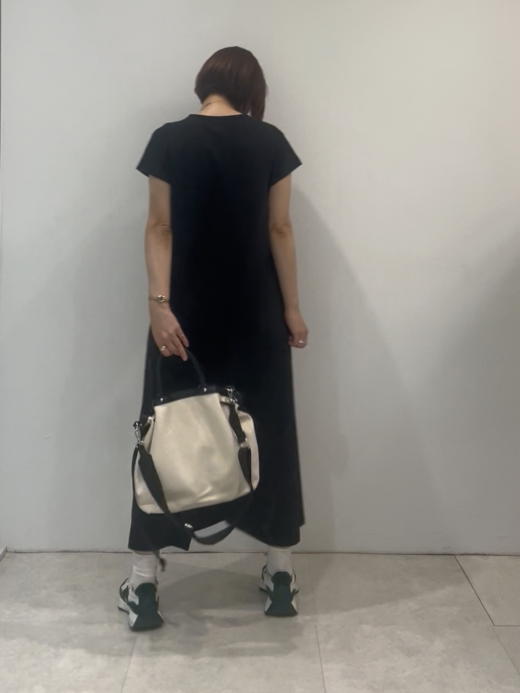 まどかさんの「UNTITLED｜【接触冷感/UVカット/遮熱/抗菌防臭】ライトプレーティングワンピース」を使ったコーディネート