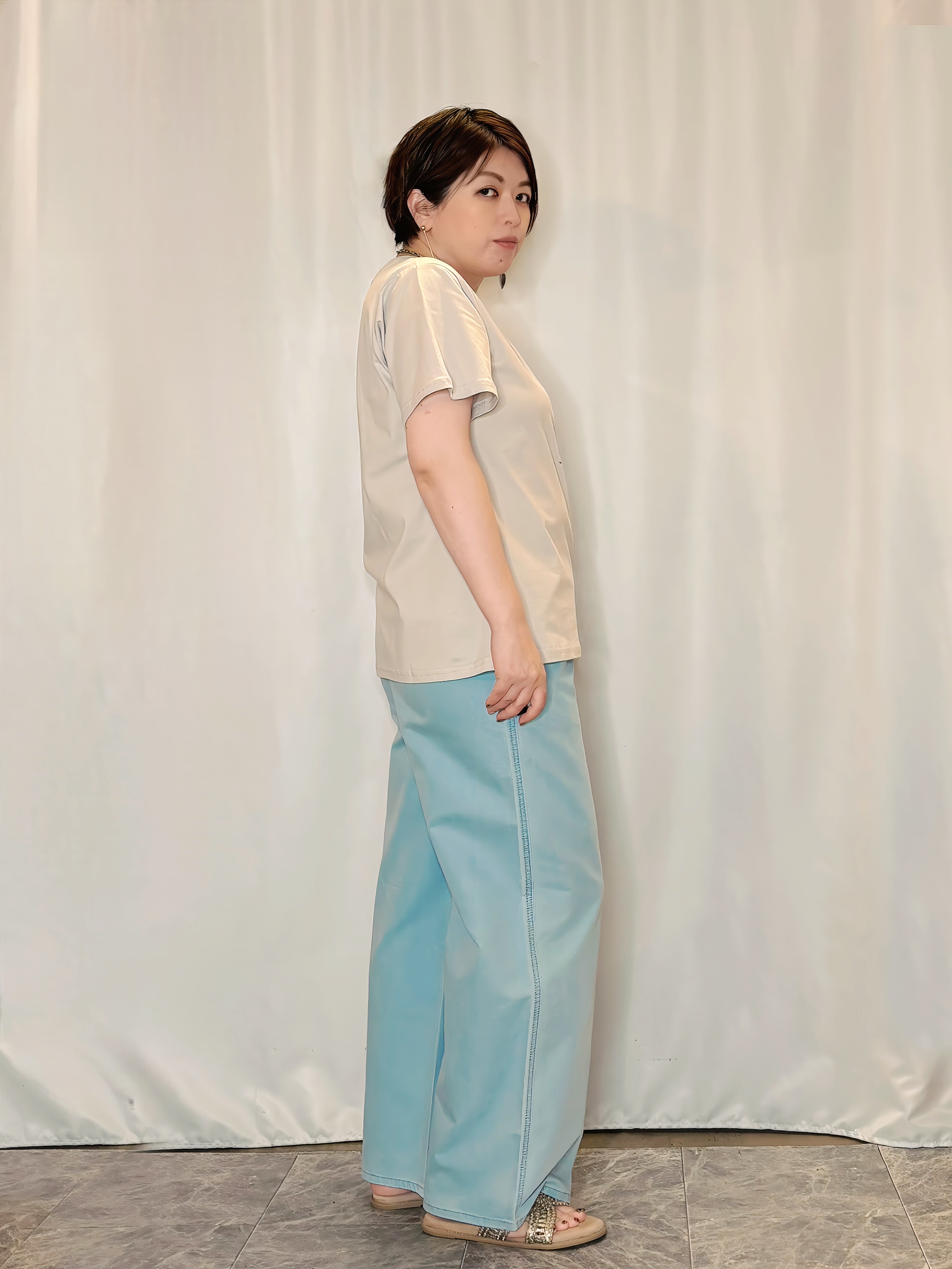 たみさんの「SHOO･LA･RUE｜【S-LL/体型カバー】日焼け対策にも女性らしさを UVカットペプラムパーカ」を使ったコーディネート
