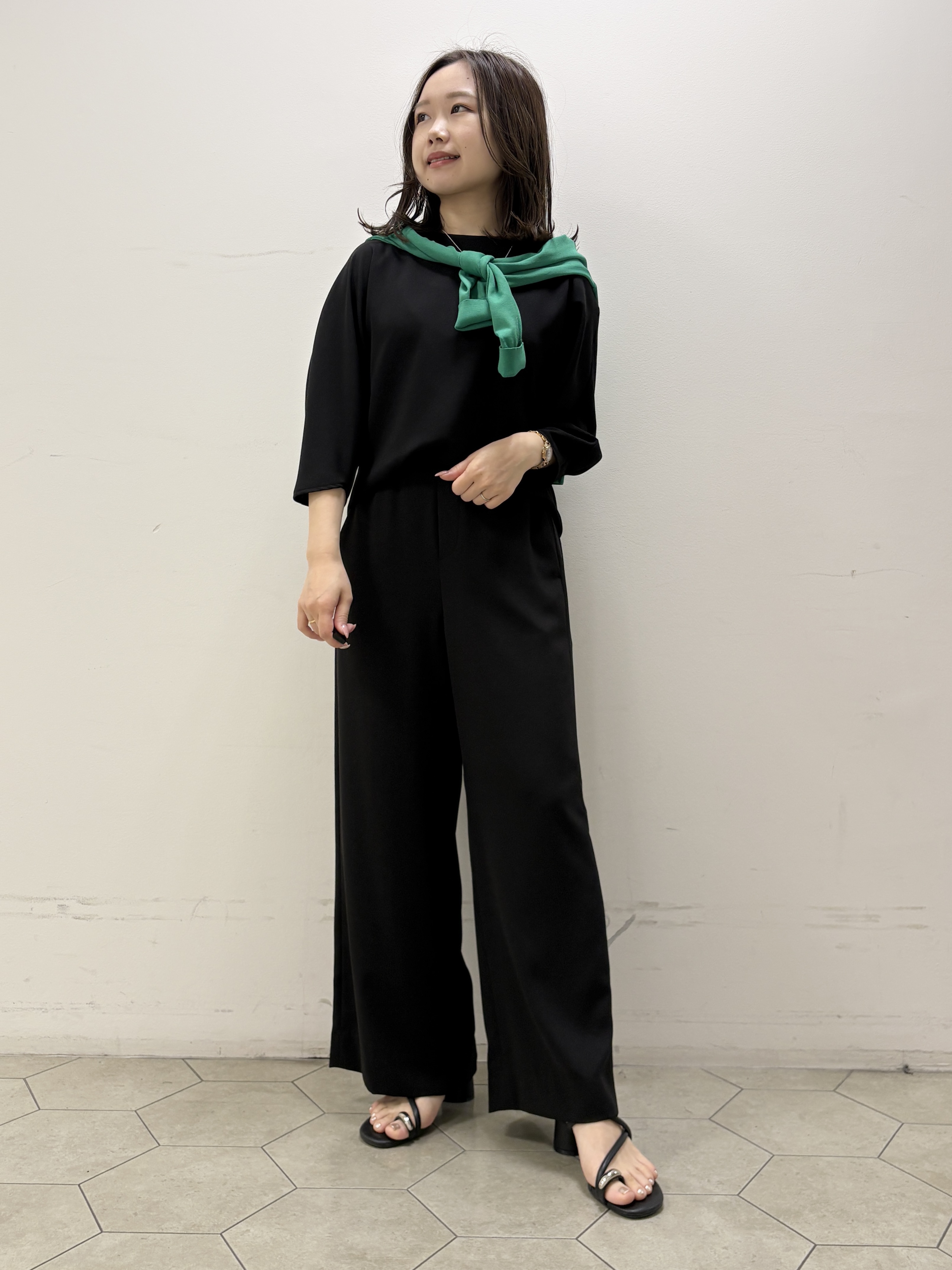 kahoさんの「INDIVI｜【洗える／多機能／SETUP可】着る日傘ダブルジャケット」を使ったコーディネート