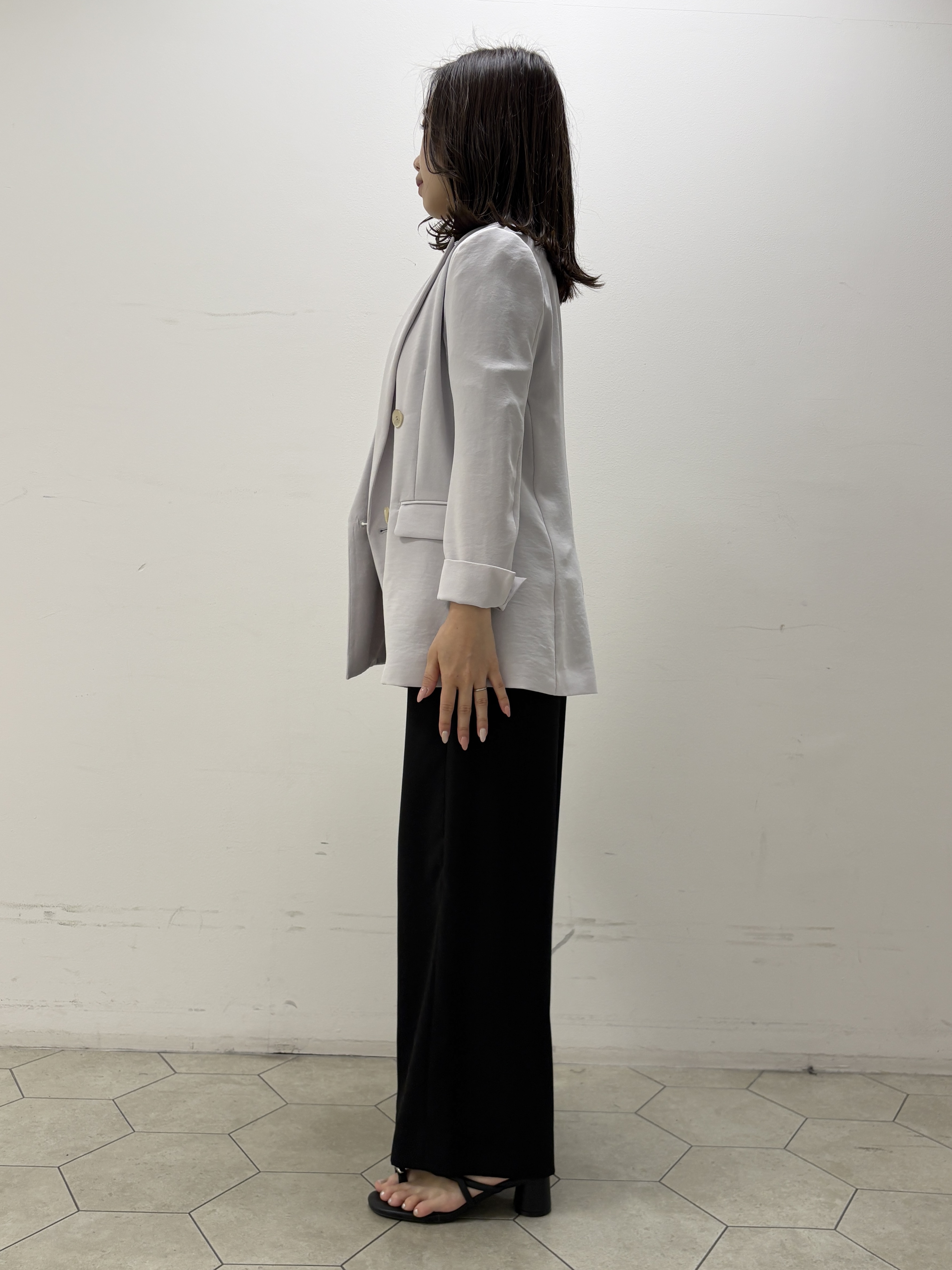 kahoさんの「INDIVI｜【洗える／多機能／SETUP可】着る日傘ダブルジャケット」を使ったコーディネート