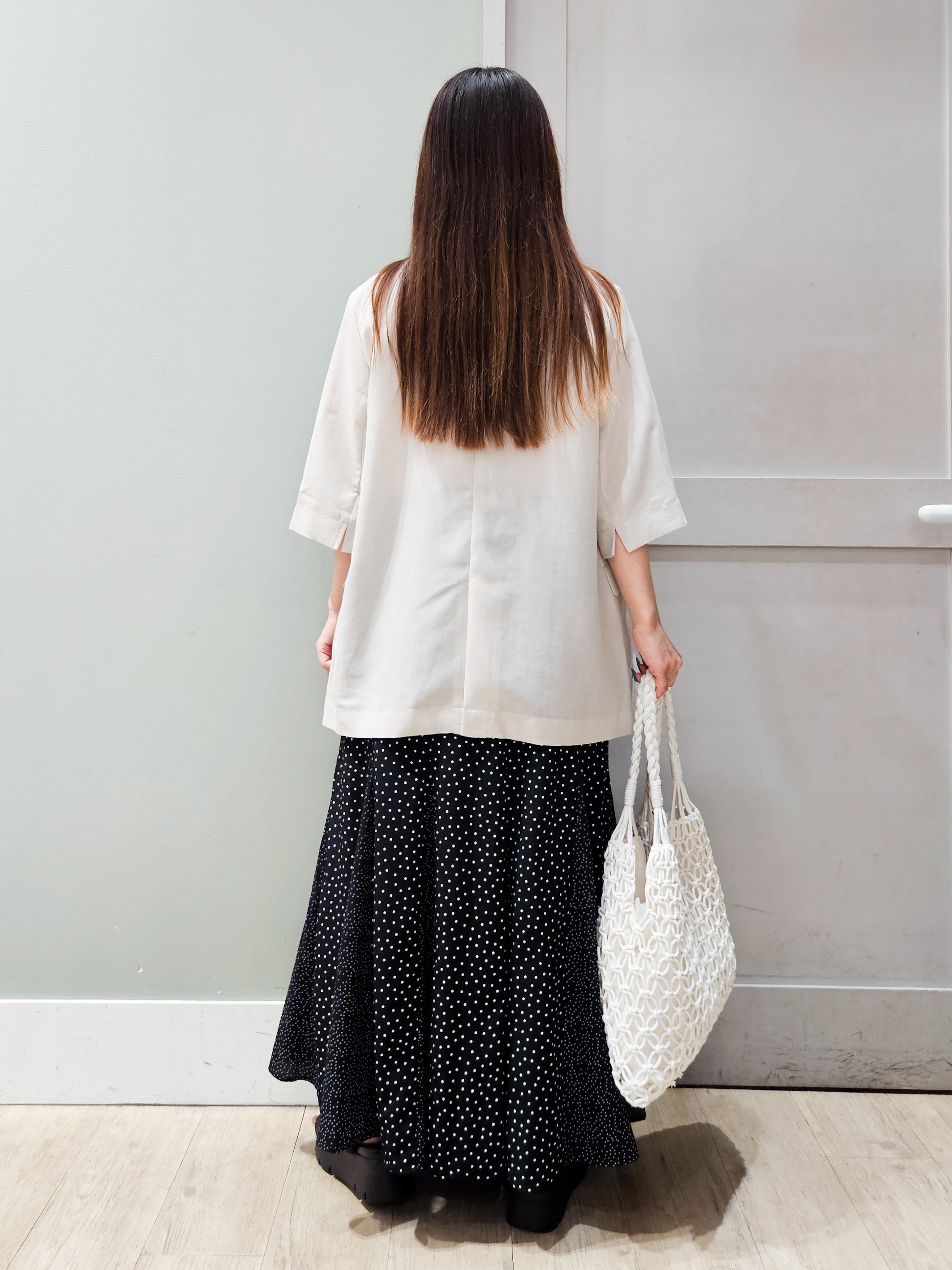 maiさんの「grove｜【洗濯機OK/ひんやり】軽く羽織れるハーフスリーブジャケット」を使ったコーディネート