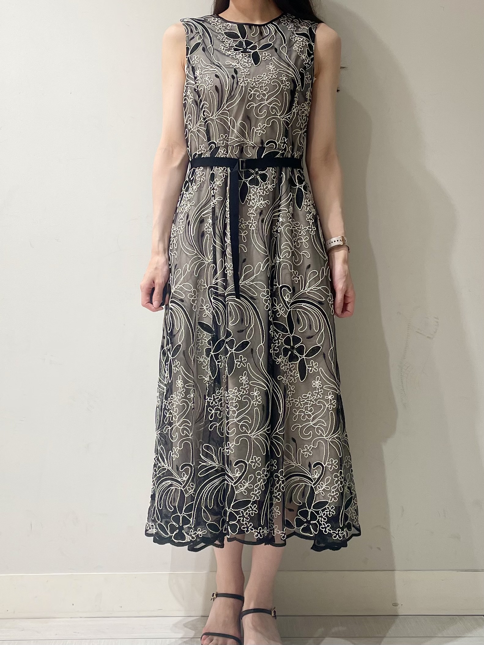 ことさんの「DRESSTERIOR｜◆シアーコードレース ドレス」を使ったコーディネート