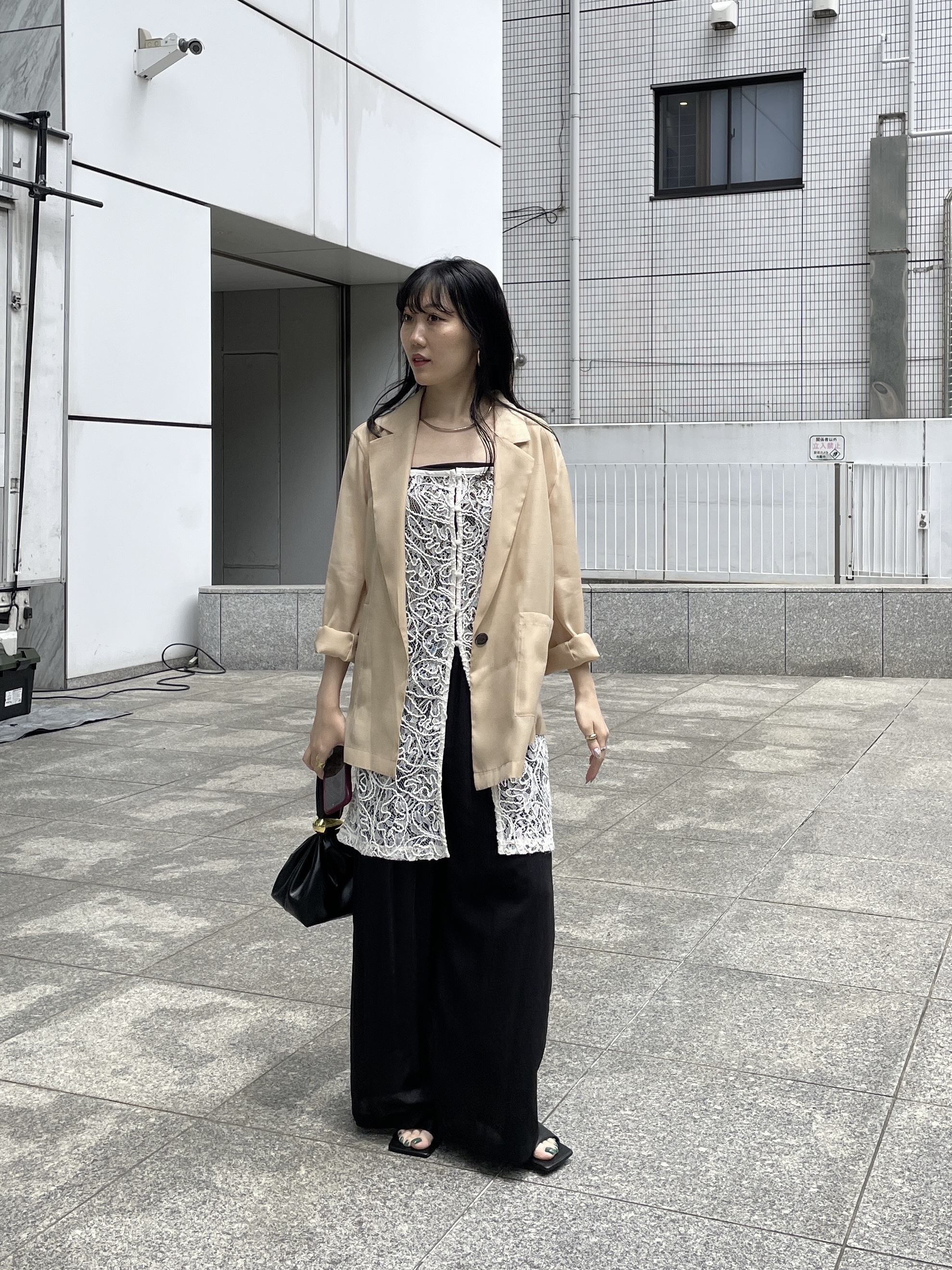 rinaさんの「INDIVI｜【接触冷感/通気性】シアーシャツジャケット」を使ったコーディネート