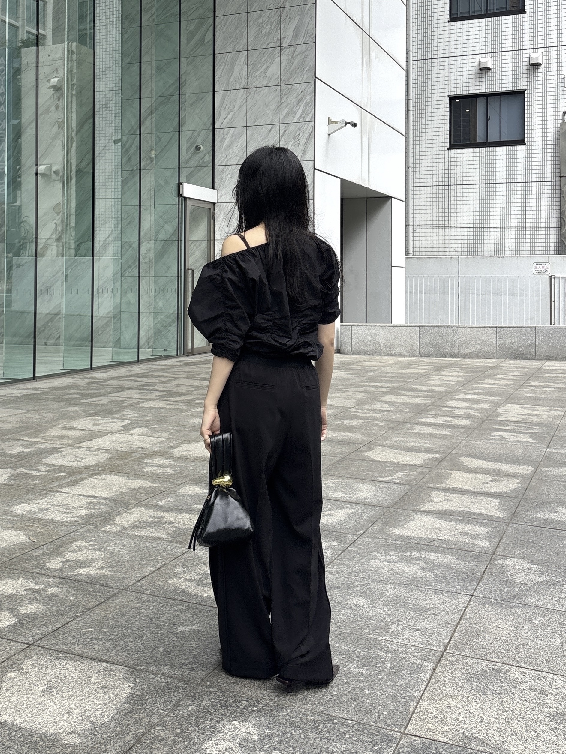 rinaさんの「INDIVI｜シャーリングオフショルブラウス」を使ったコーディネート