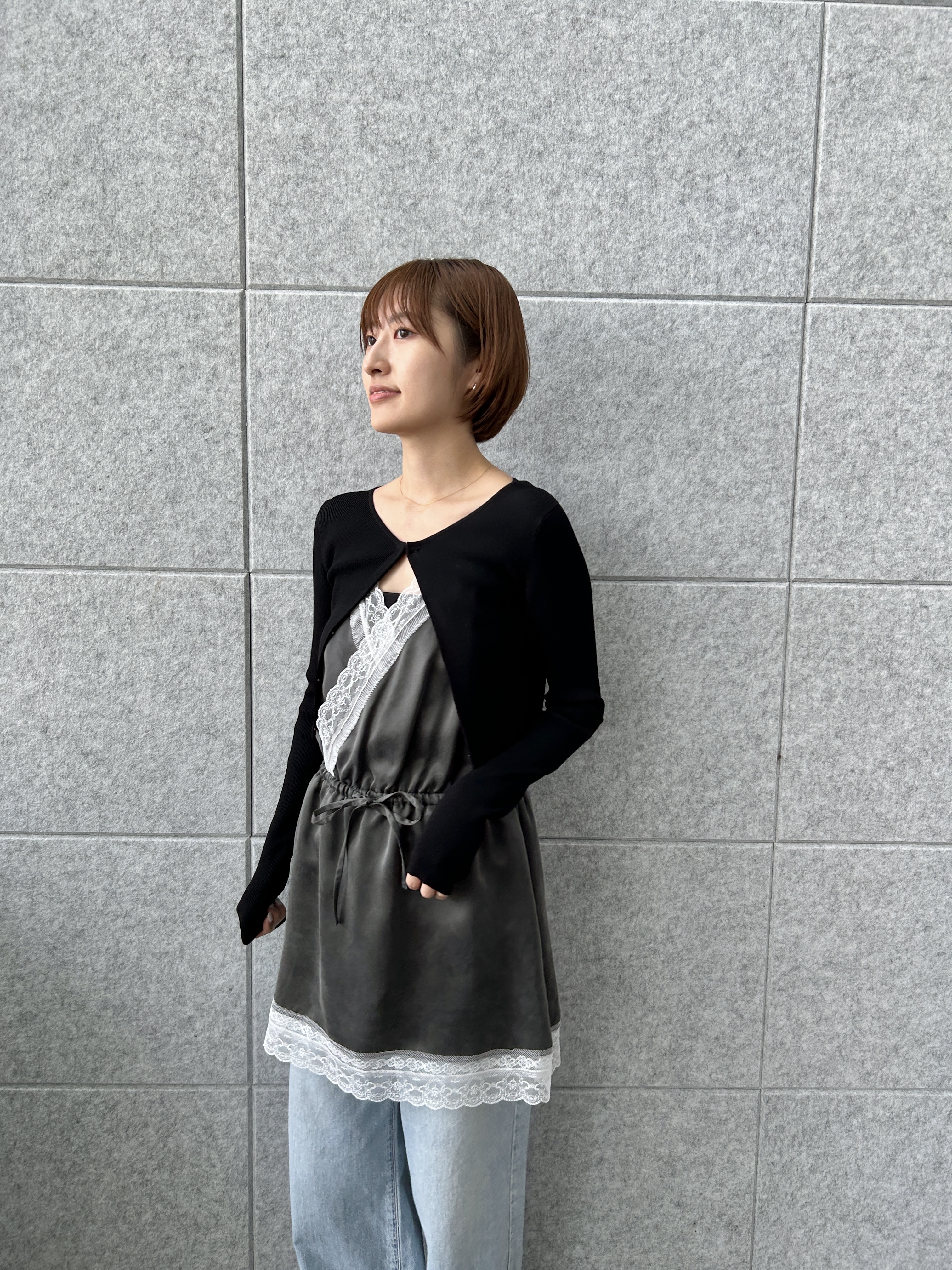 harunaさんの「CODE A｜lace trim slip dress」を使ったコーディネート