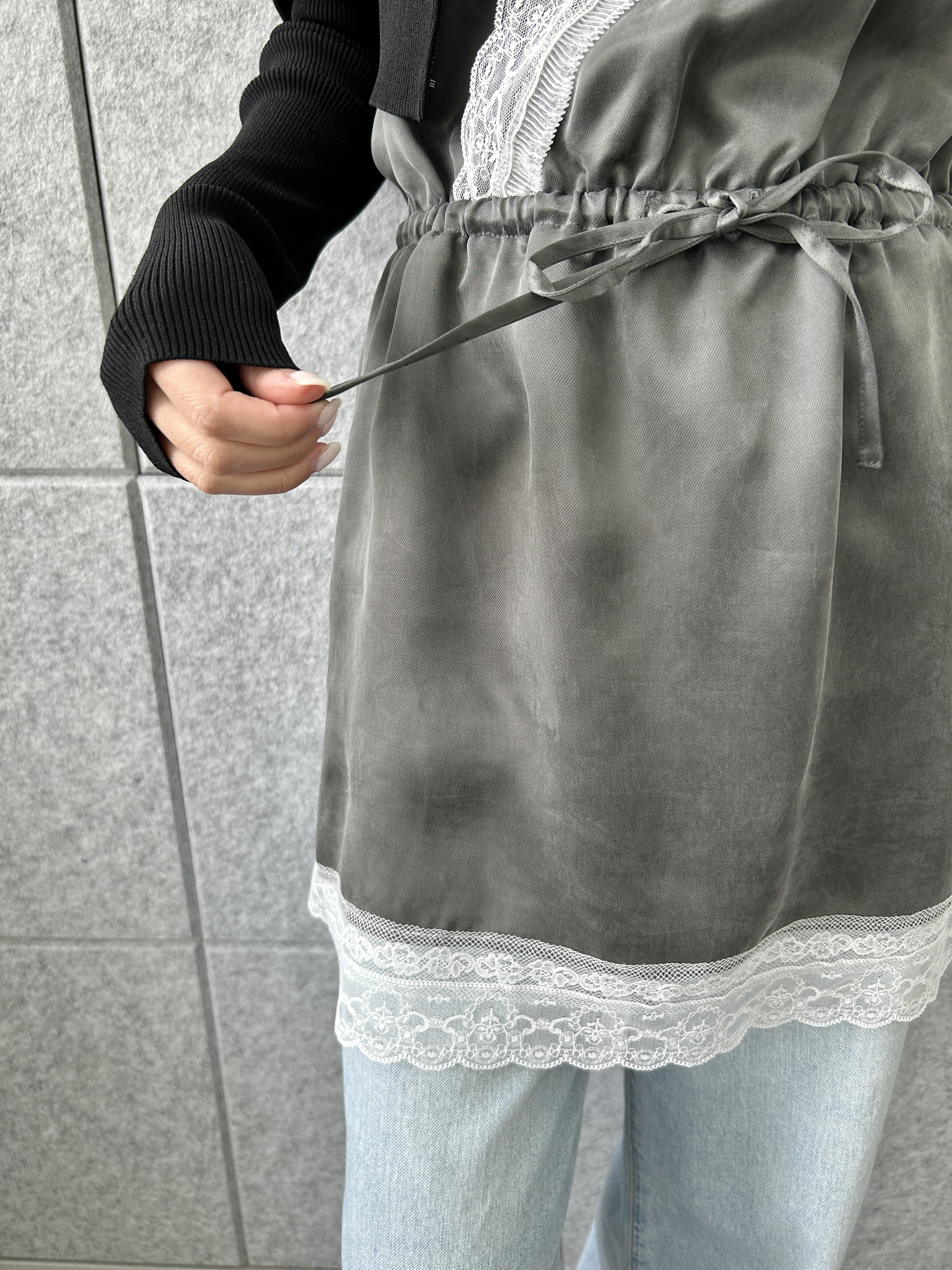 harunaさんの「CODE A｜lace trim slip dress」を使ったコーディネート