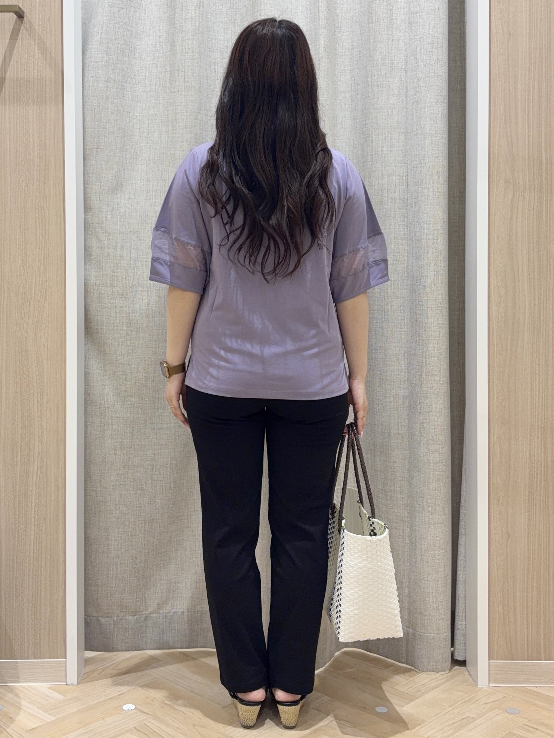 minamiさんの「grove｜【吸水速乾・UVカット】シアードッキングランタンスリーブTシャツ」を使ったコーディネート
