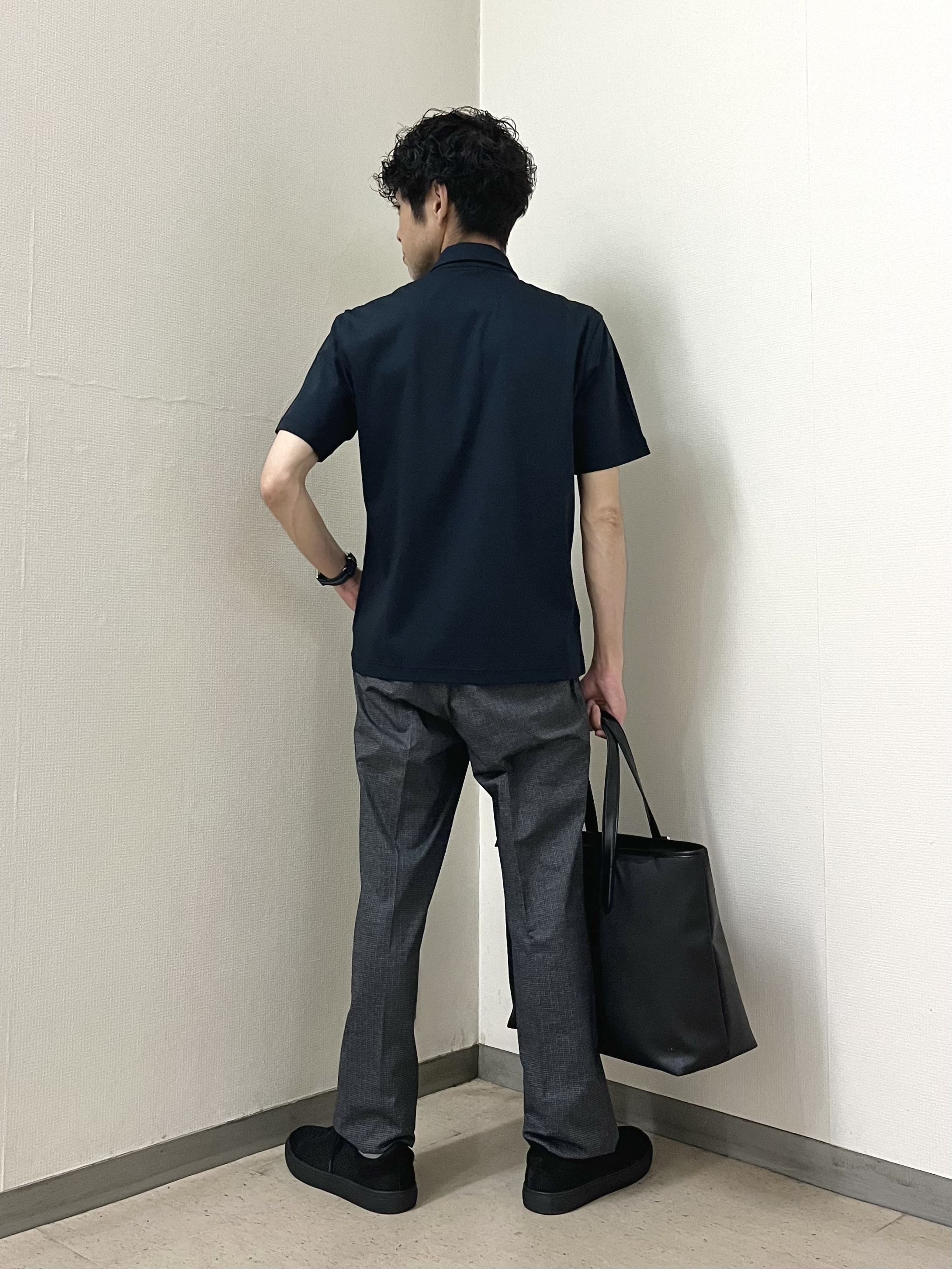 URAさんの「TAKEO KIKUCHI｜【接触冷感】アイスクリアコットン ワンポイント ポロシャツ」を使ったコーディネート