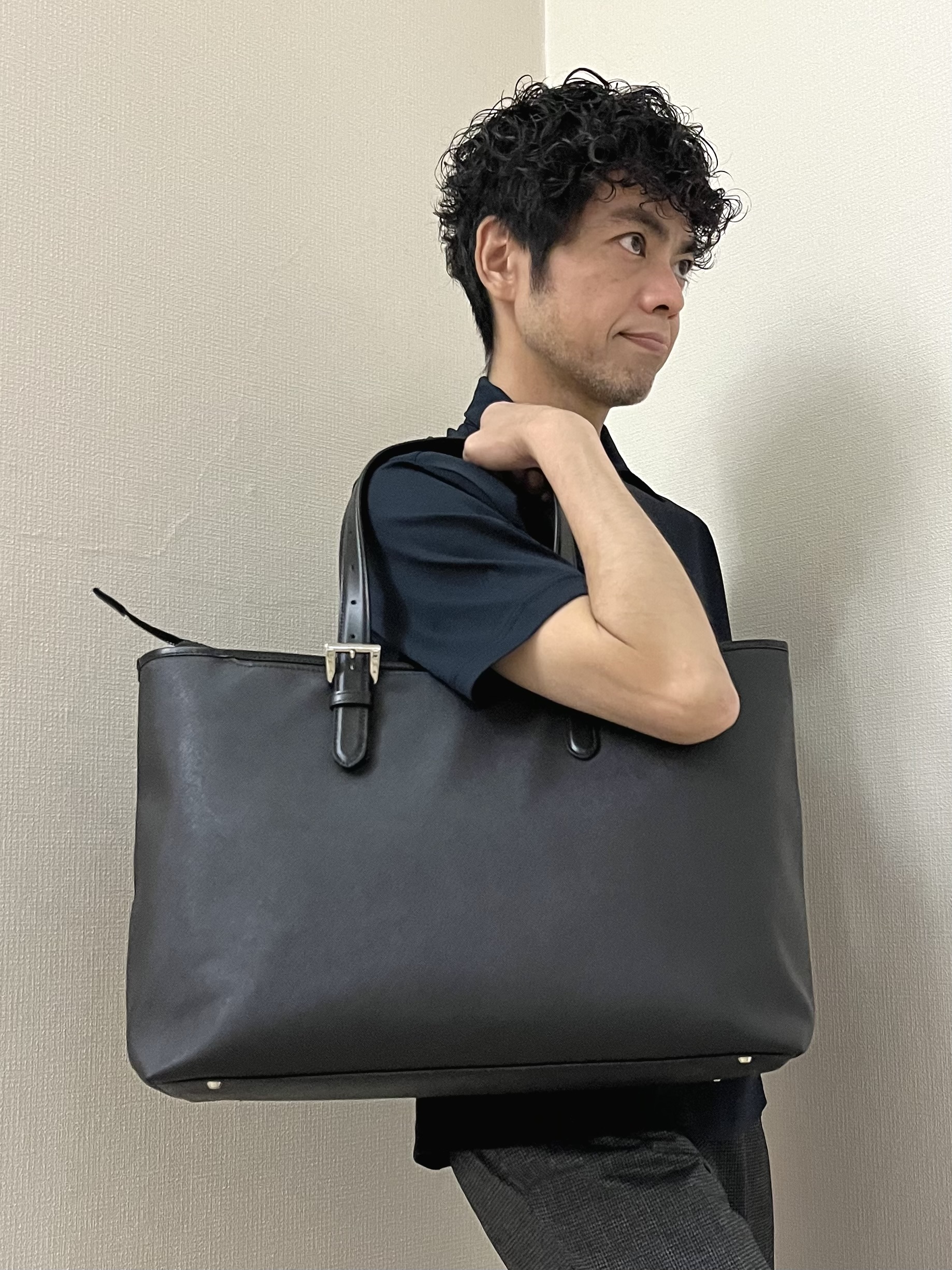 URAさんの「TAKEO KIKUCHI｜【接触冷感】アイスクリアコットン ワンポイント ポロシャツ」を使ったコーディネート