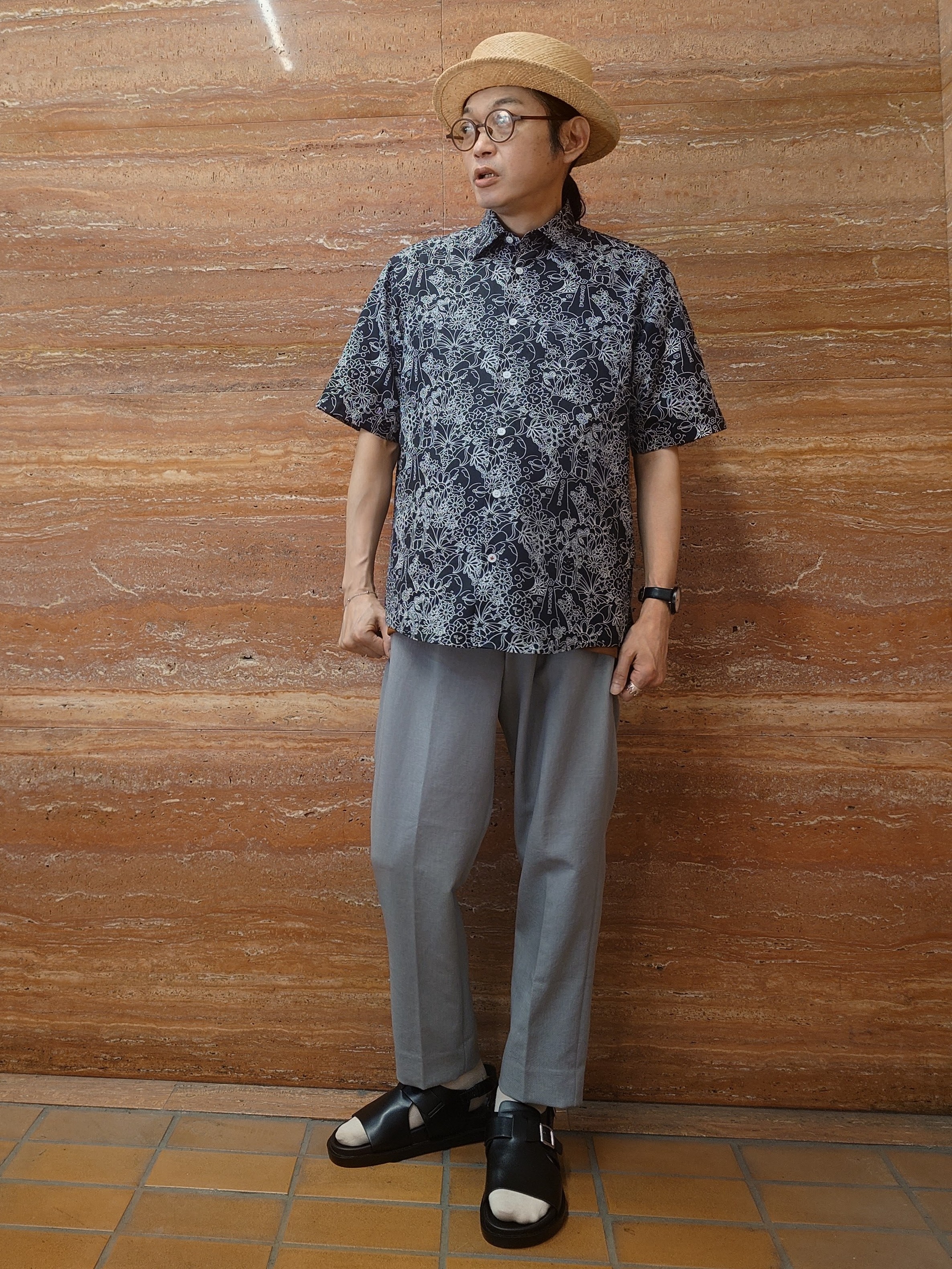 かしげるさんの「TAKEO KIKUCHI｜【BOWLER HAT LABEL】ビリケンさんプリント 半袖シャツ」を使ったコーディネート