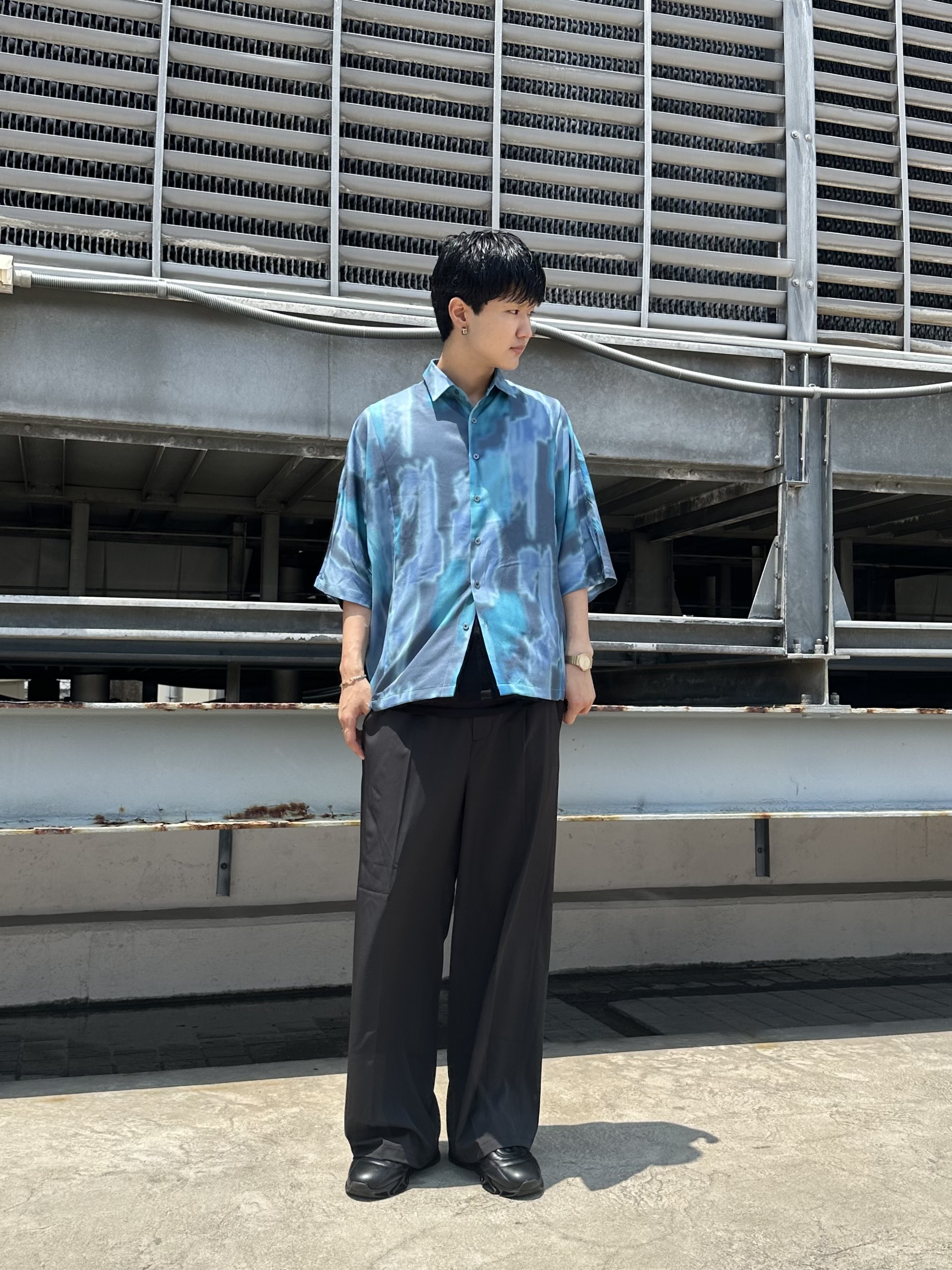 KOHEIさんの「tk.TAKEO KIKUCHI｜バギースラックス」を使ったコーディネート