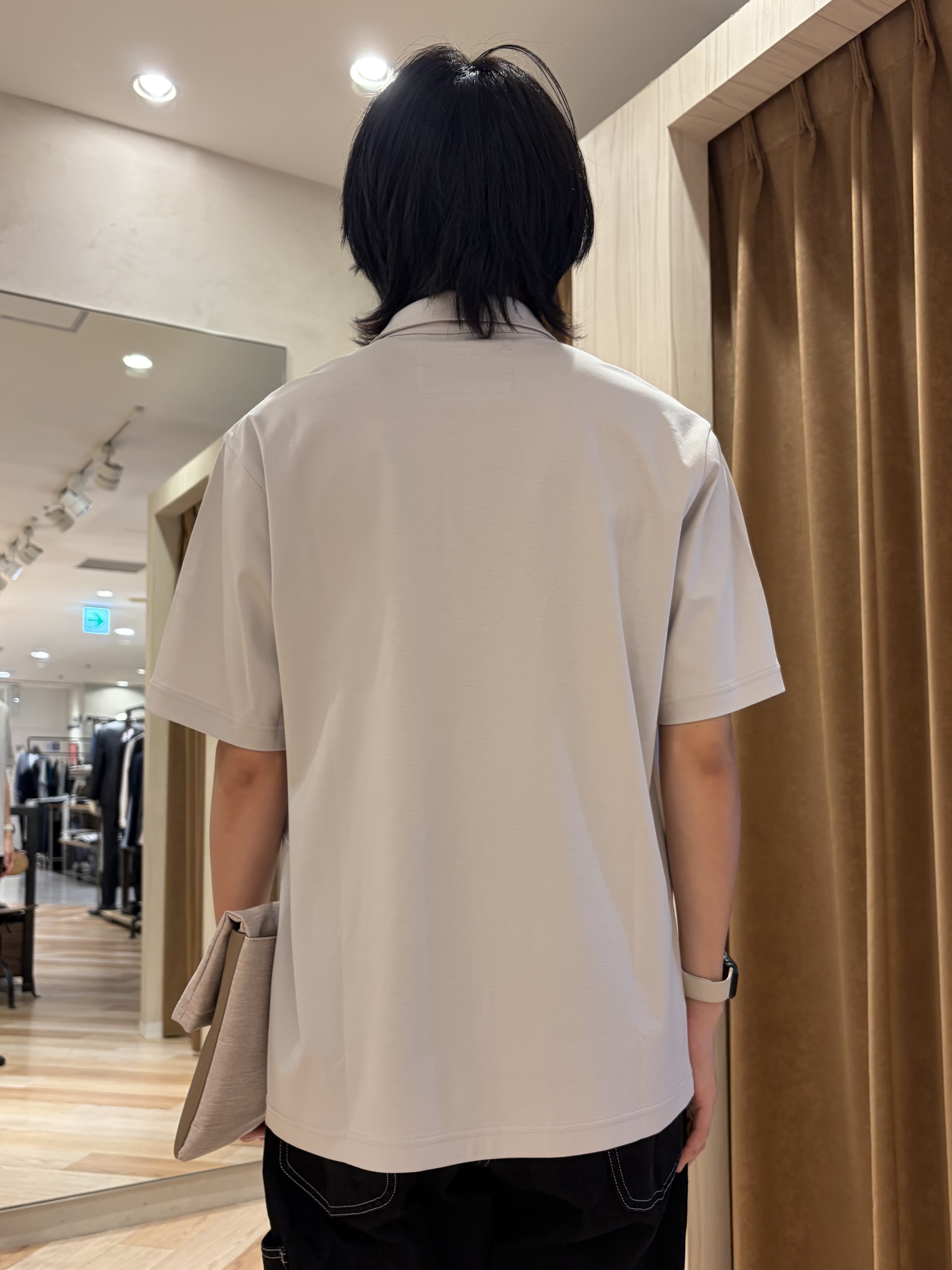 阿部智春さんの「TAKEO KIKUCHI｜【接触冷感】アイスクリアコットン ワンポイント ポロシャツ」を使ったコーディネート