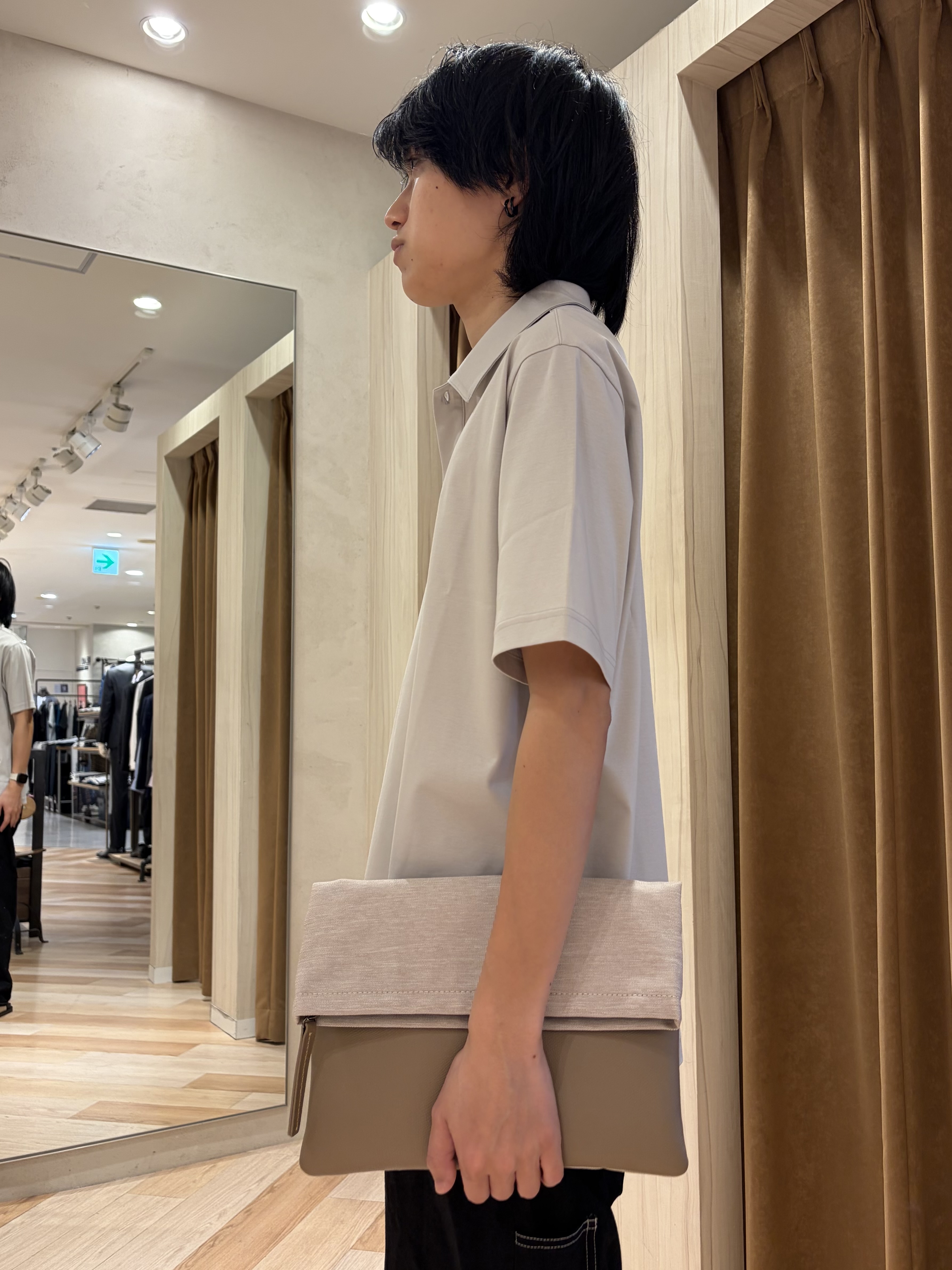阿部智春さんの「TAKEO KIKUCHI｜【接触冷感】アイスクリアコットン ワンポイント ポロシャツ」を使ったコーディネート