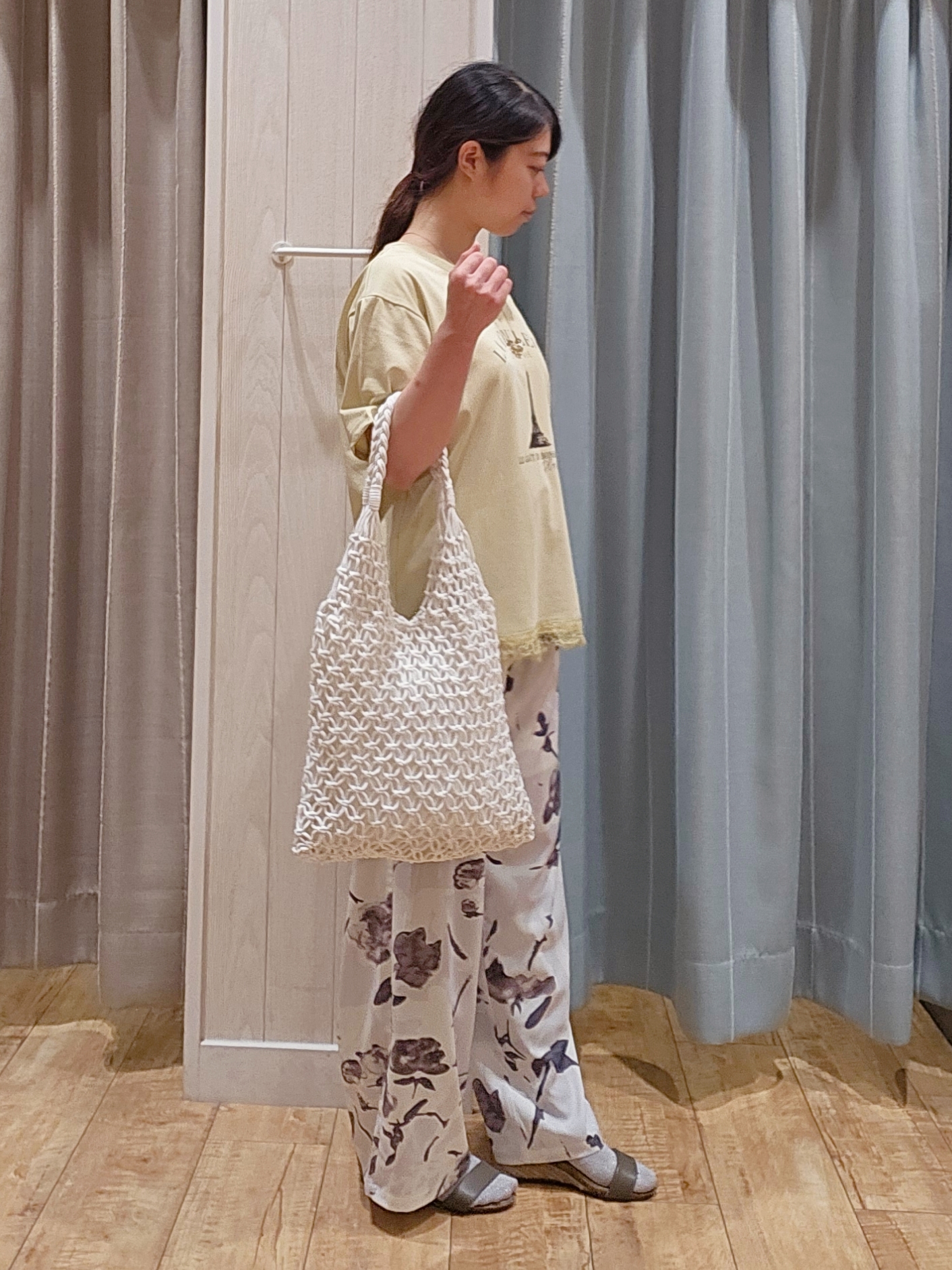 miyaさんの「SHOO･LA･RUE｜【UV/S-LL/洗濯機可】真夏に着たい裾レースが女性らしさをプラスする プリントアソートTシャツ」を使ったコーディネート