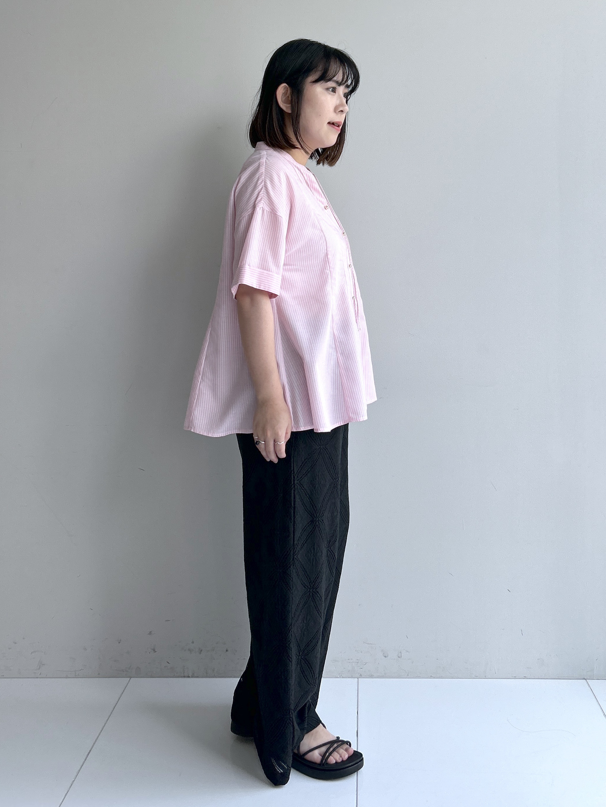 Hirokaさんの「grove｜【洗濯機OK】さらっと軽やか、フレアシャツ」を使ったコーディネート