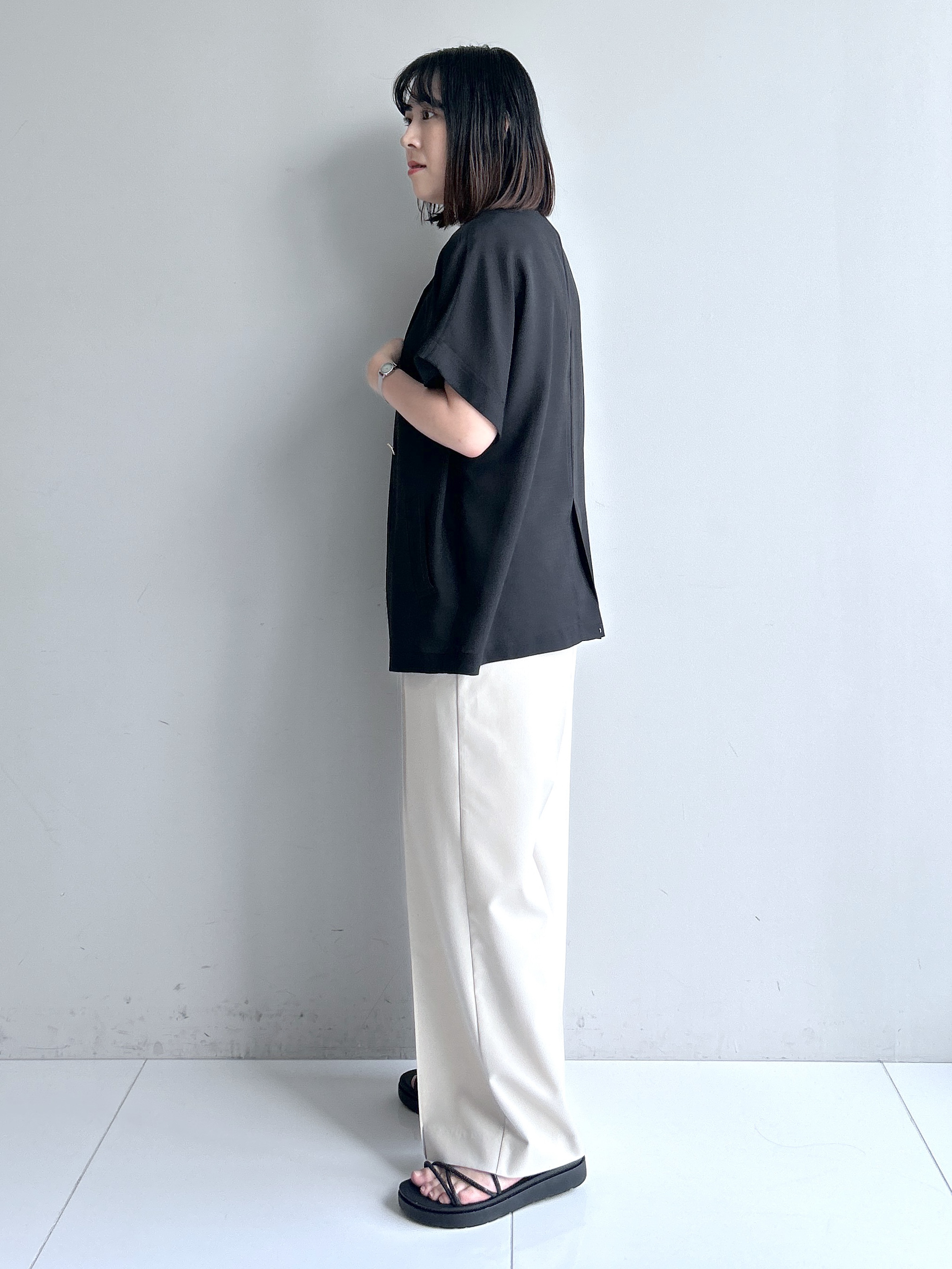 Hirokaさんの「grove｜【洗濯機OK/SETUP可】シワになりにくいハーフスリーブジャケット」を使ったコーディネート