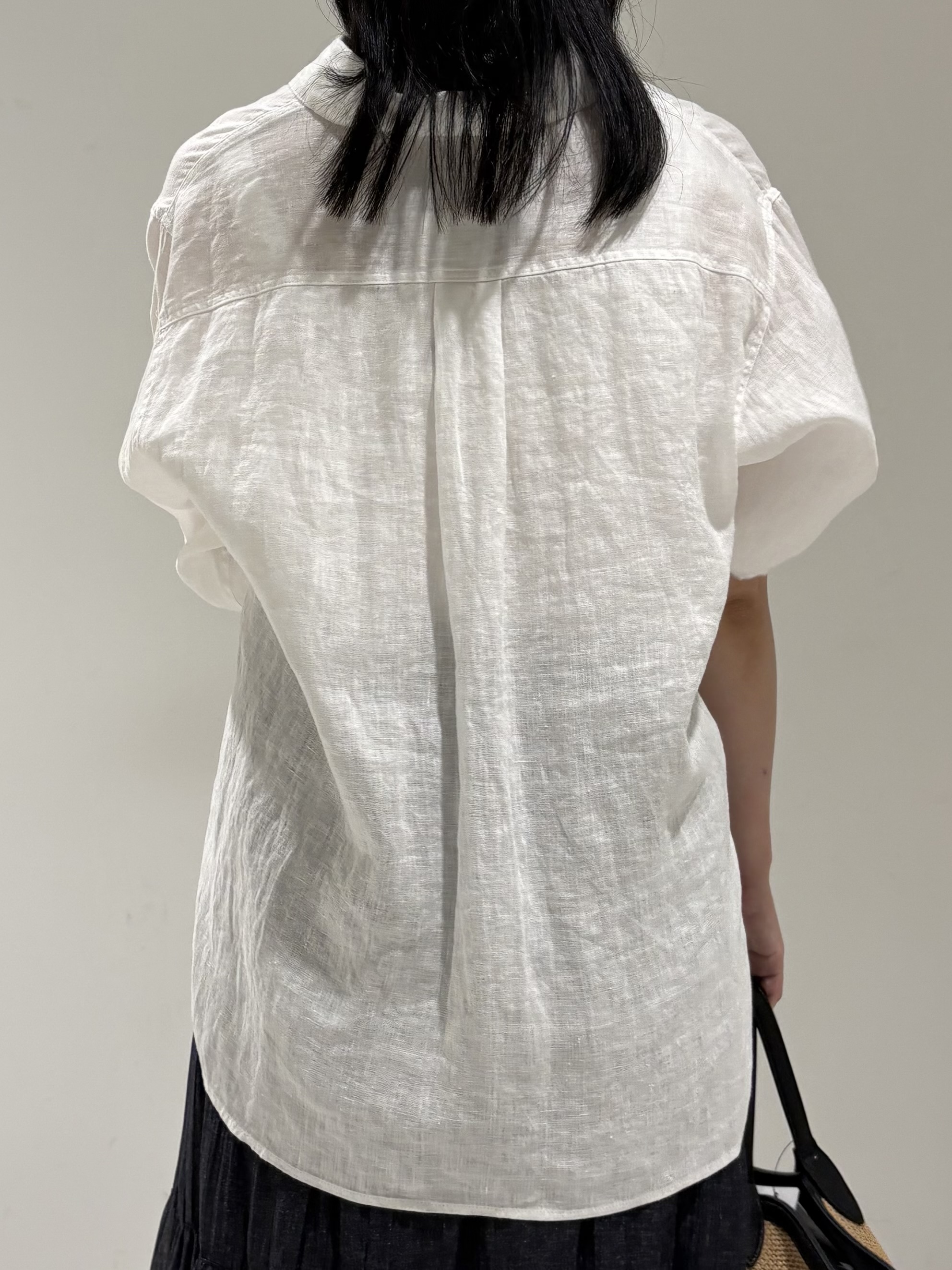 momokoさんの「INDIVI｜【接触冷感／2WAY】カシュクールリネンシャツ」を使ったコーディネート