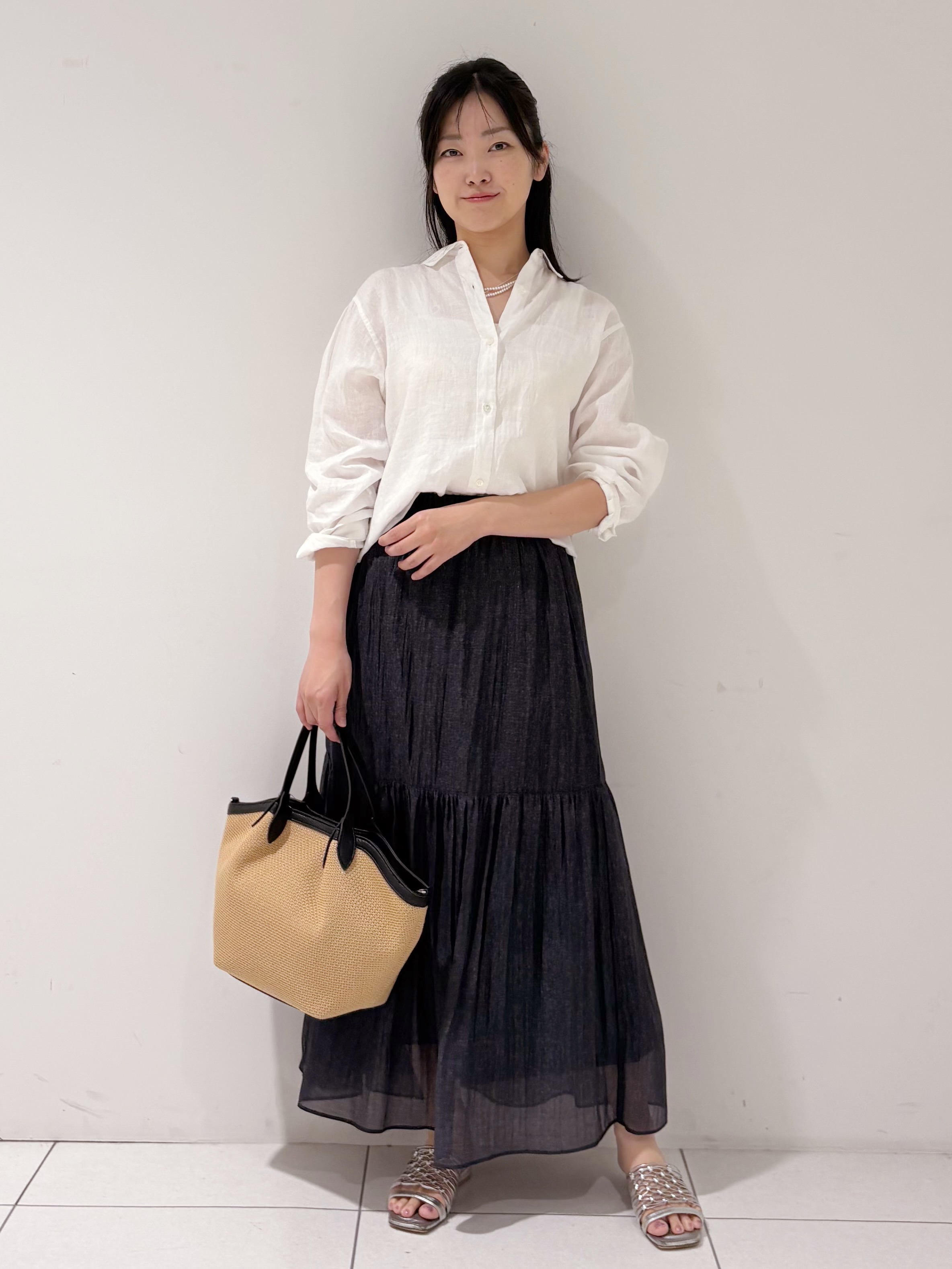 momokoさんの「INDIVI｜【接触冷感／2WAY】カシュクールリネンシャツ」を使ったコーディネート